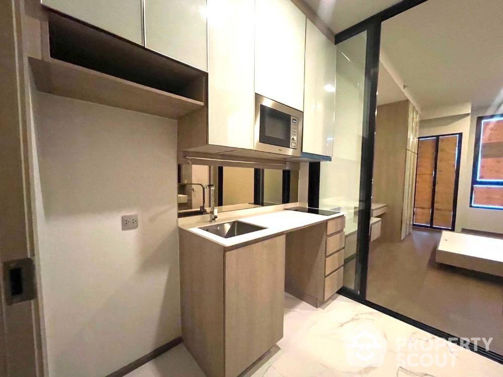 Condominium in Ratchathewi, Krung Thep Maha Nakhon 12770129