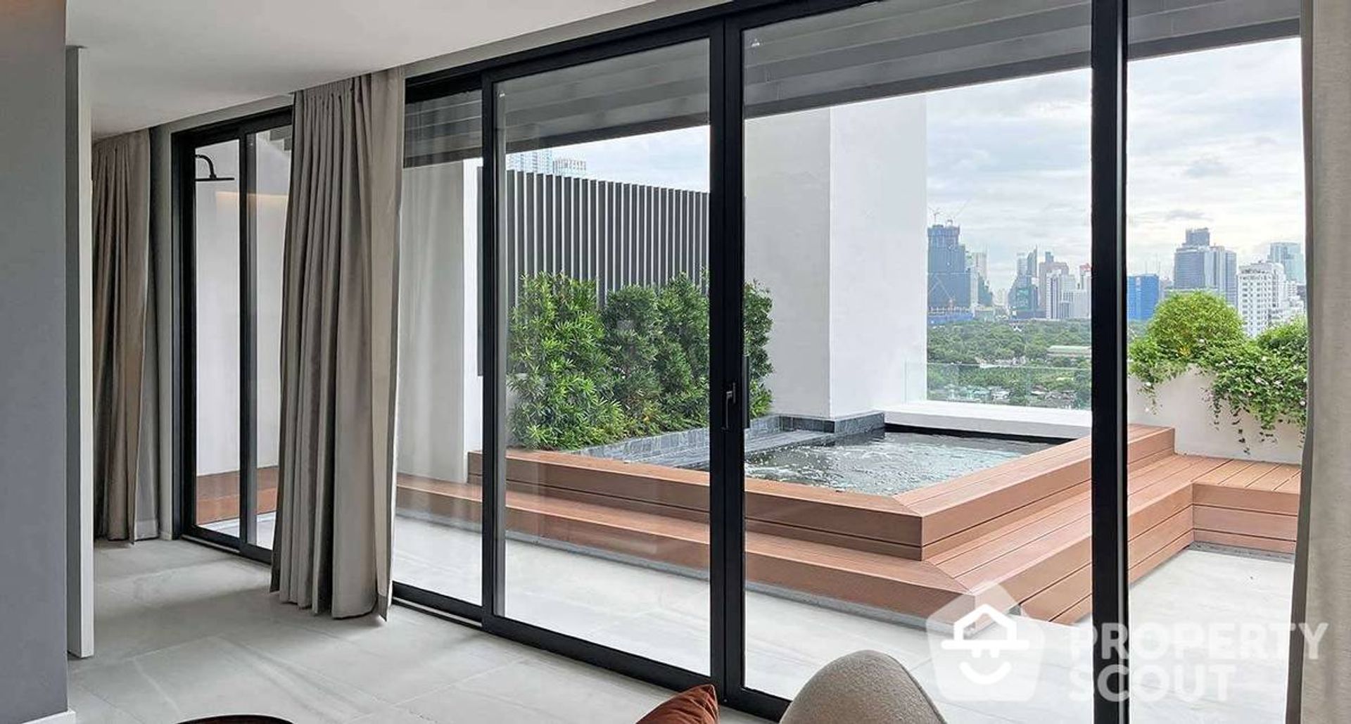 Kondominium dalam Khlong Toei, Krung Thep Maha Nakhon 12770133