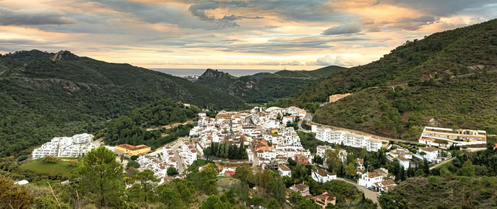 सम्मिलित में Benahavís, Andalusia 12770481