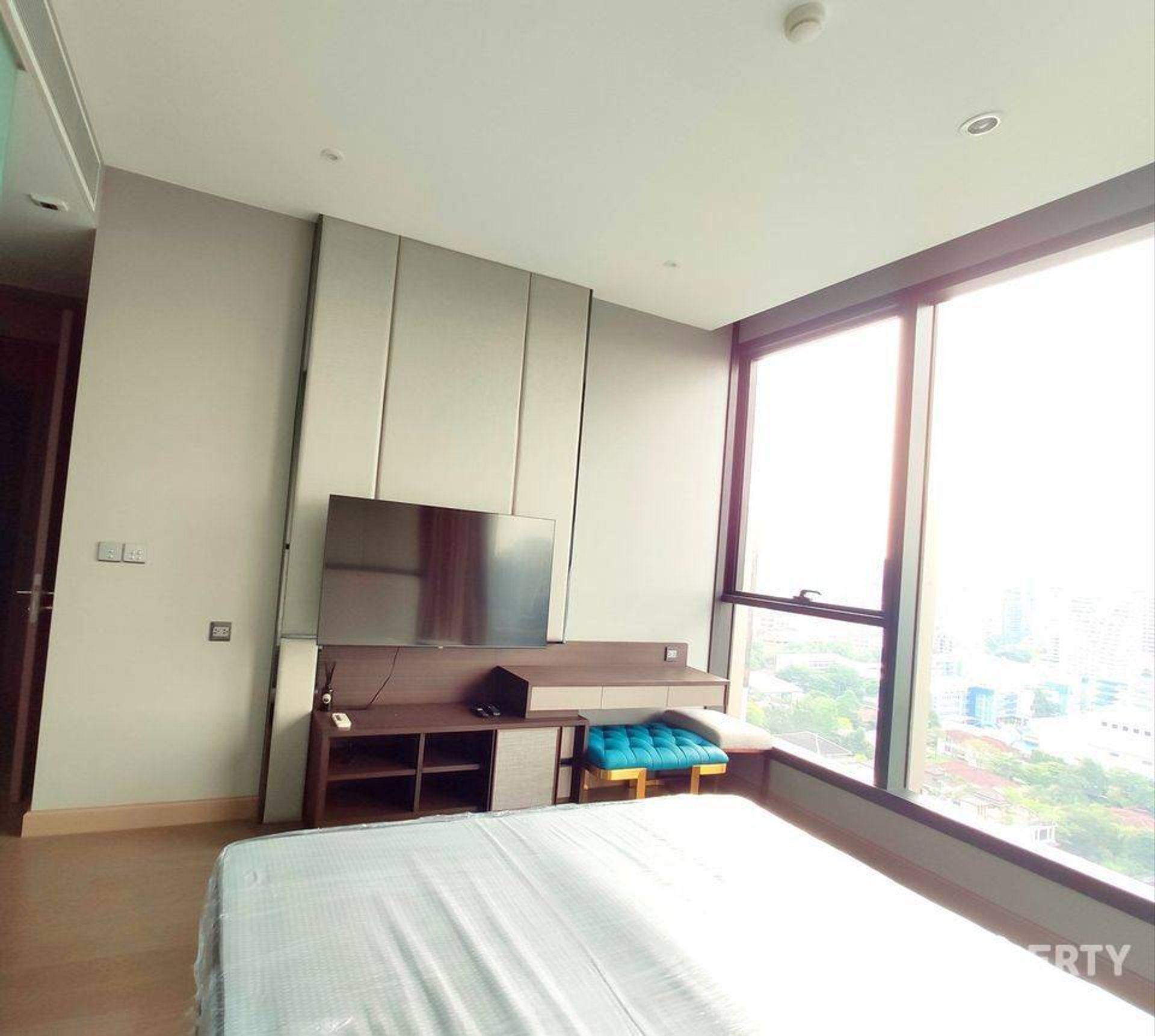 Condominium in Ban Na Song, Krung Thep Maha Nakhon 12770544