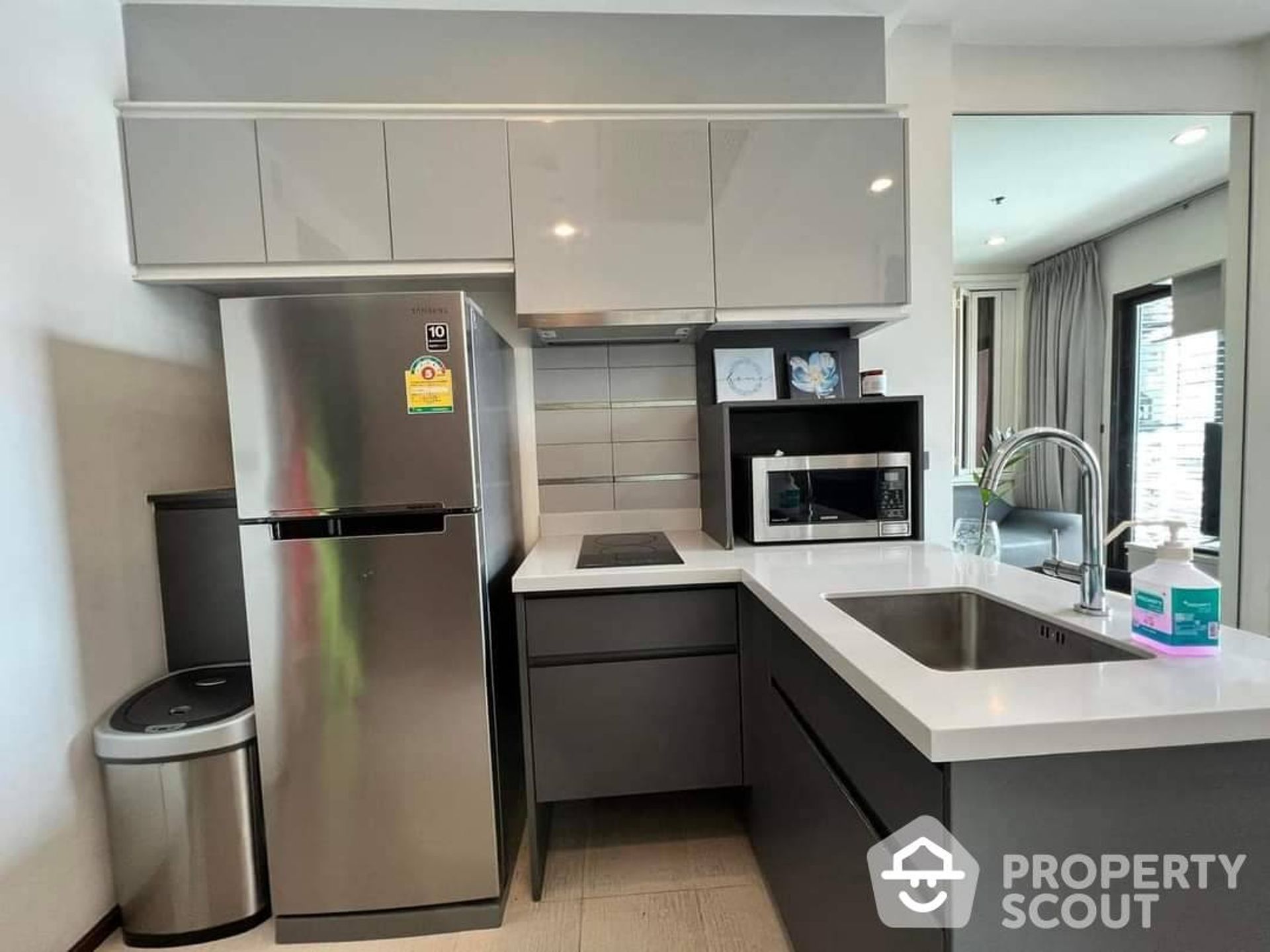 Condominium in Phra Khanong, Krung Thep Maha Nakhon 12770554