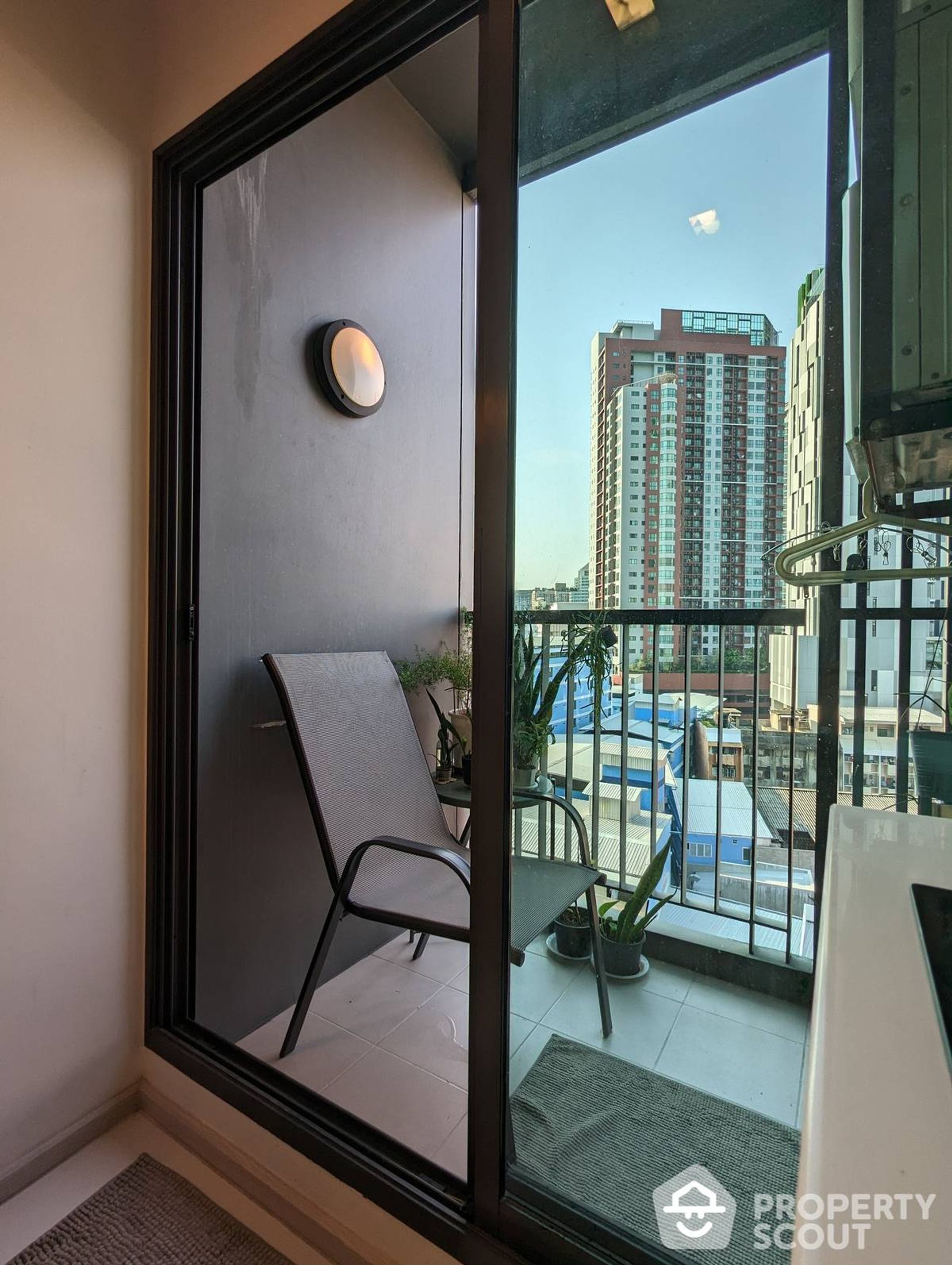 Condominium dans Phra Khanong, Krung Thep Maha Nakhon 12770625