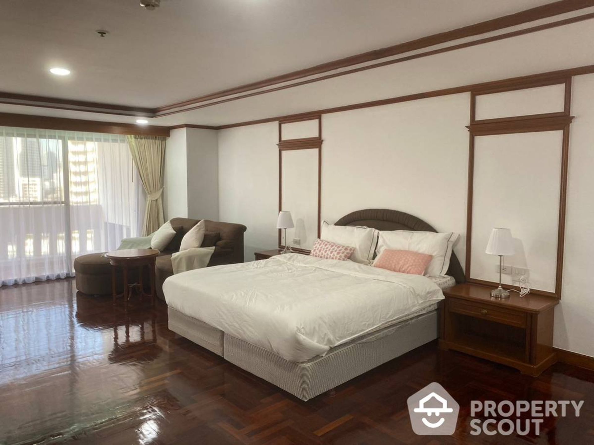 Condominium in Watthana, Krung Thep Maha Nakhon 12770628