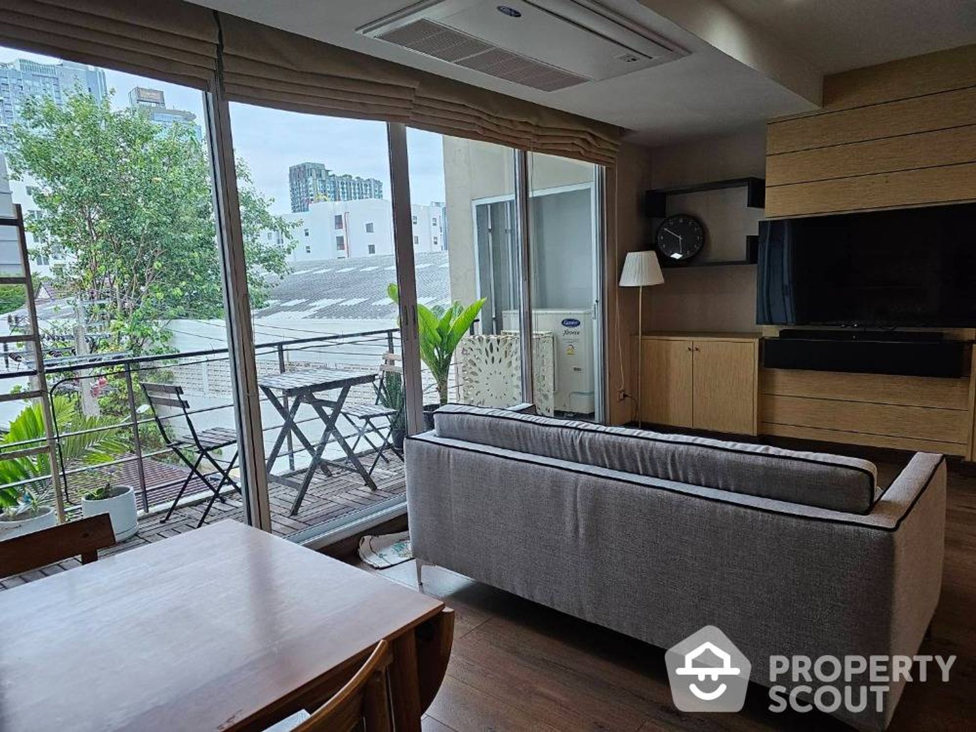 Condominium in Phra Khanong, Krung Thep Maha Nakhon 12770710