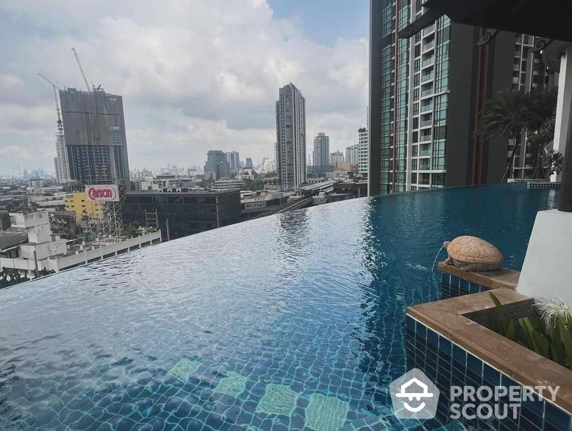 Condominium dans Phra Khanong, Krung Thep Maha Nakhon 12770718