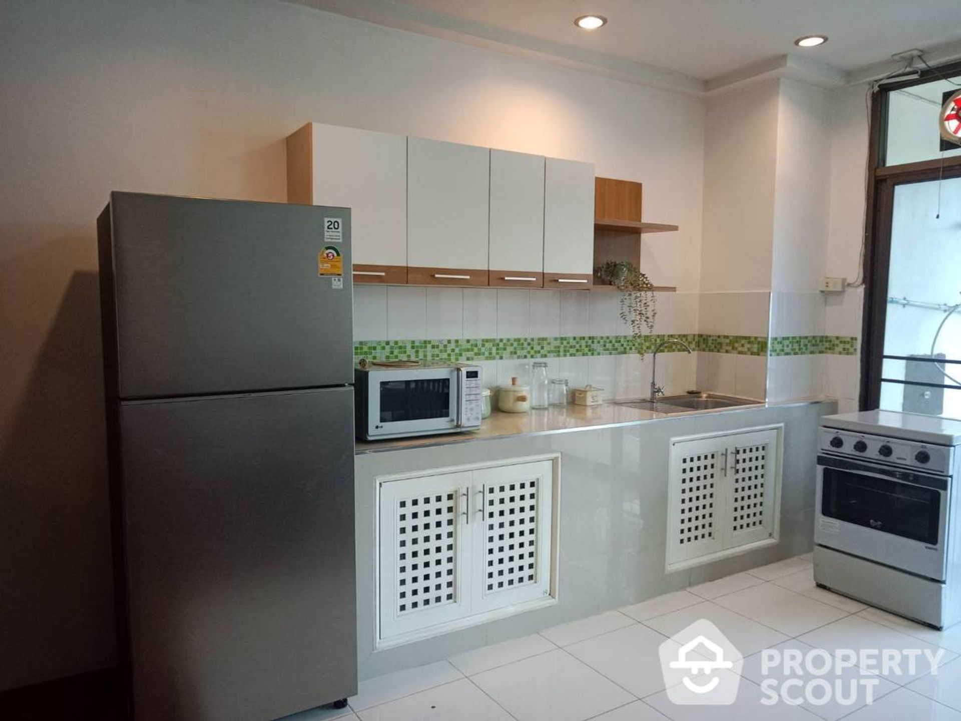 Condominium in Watthana, Krung Thep Maha Nakhon 12770764