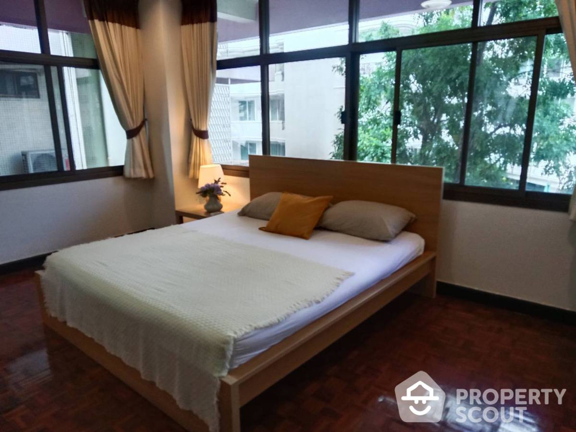 Condominium in Watthana, Krung Thep Maha Nakhon 12770764