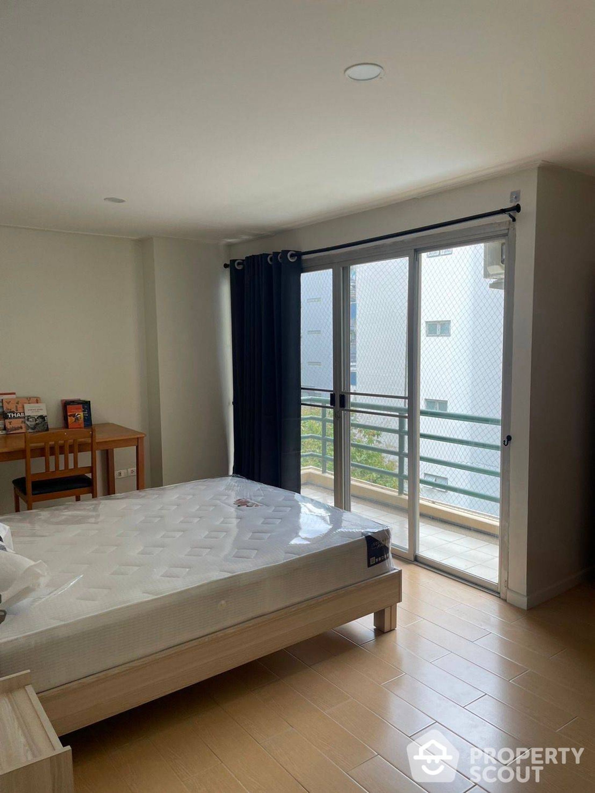 Condominio en Phra Khanong, Krung Thep Maha Nakhon 12770785