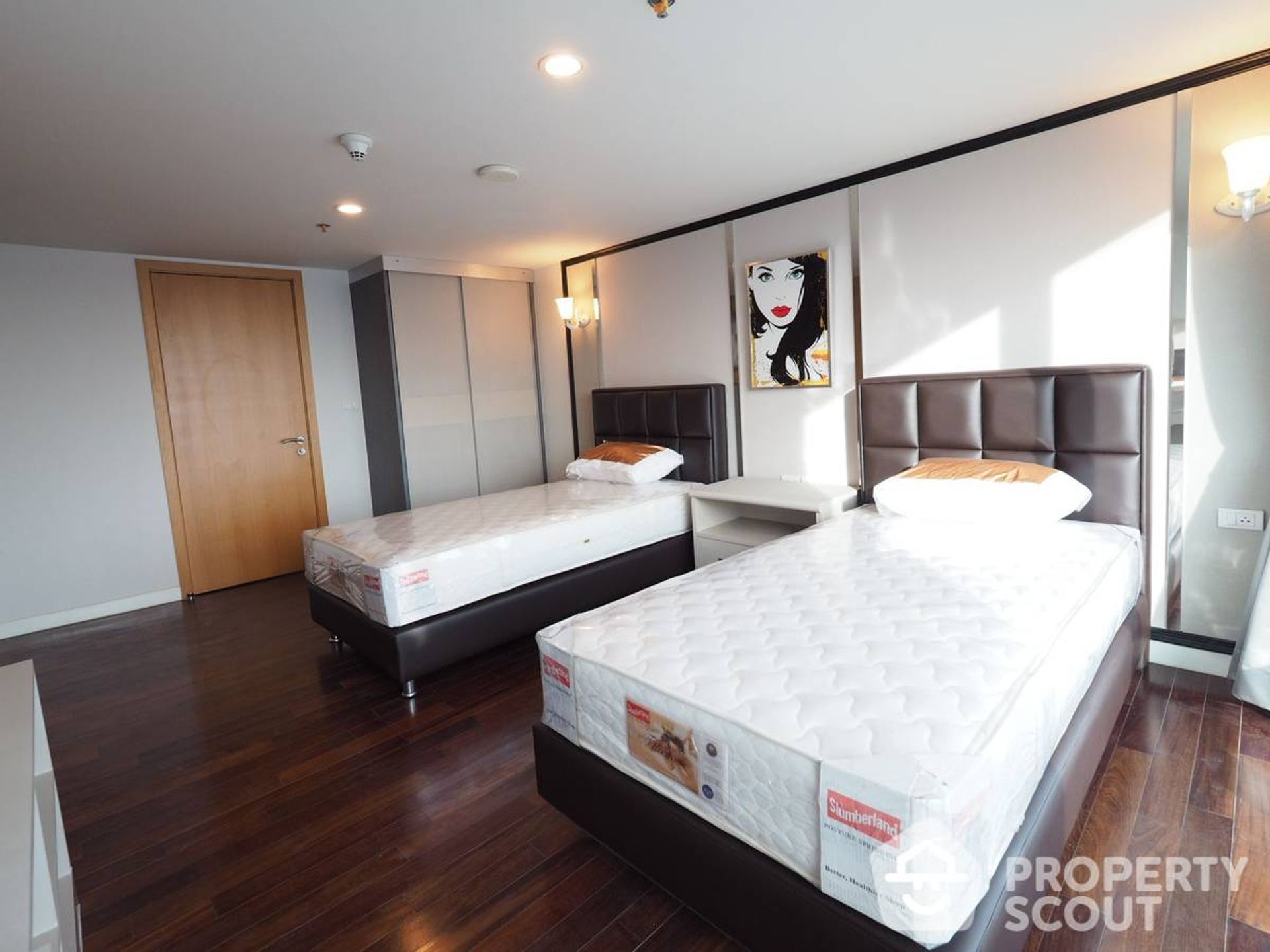 Condominium in Ban Na Lied, Krung Thep Maha Nakhon 12770819