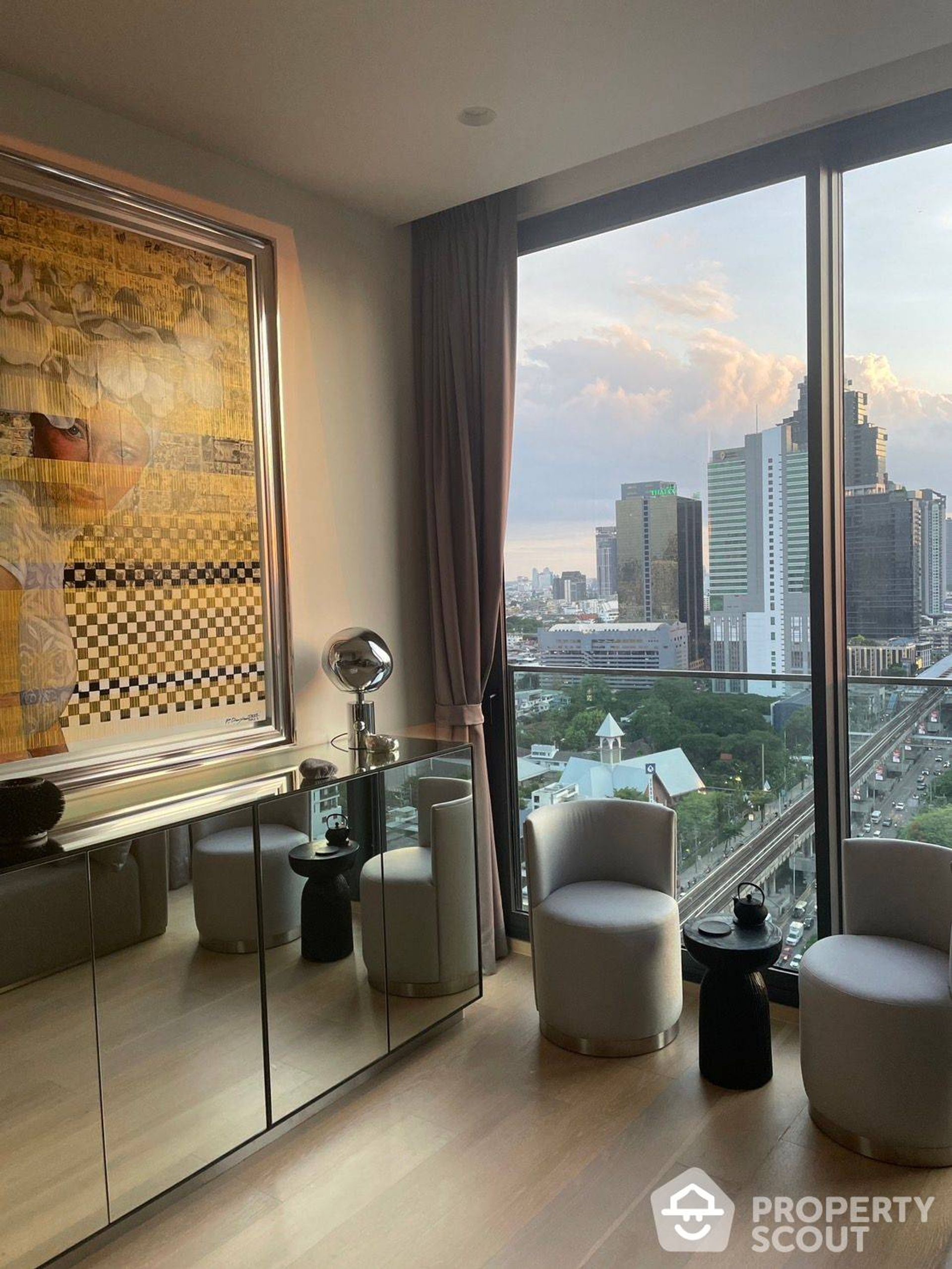 Condominium dans Bang Rak, Krung Thep Maha Nakhon 12770821