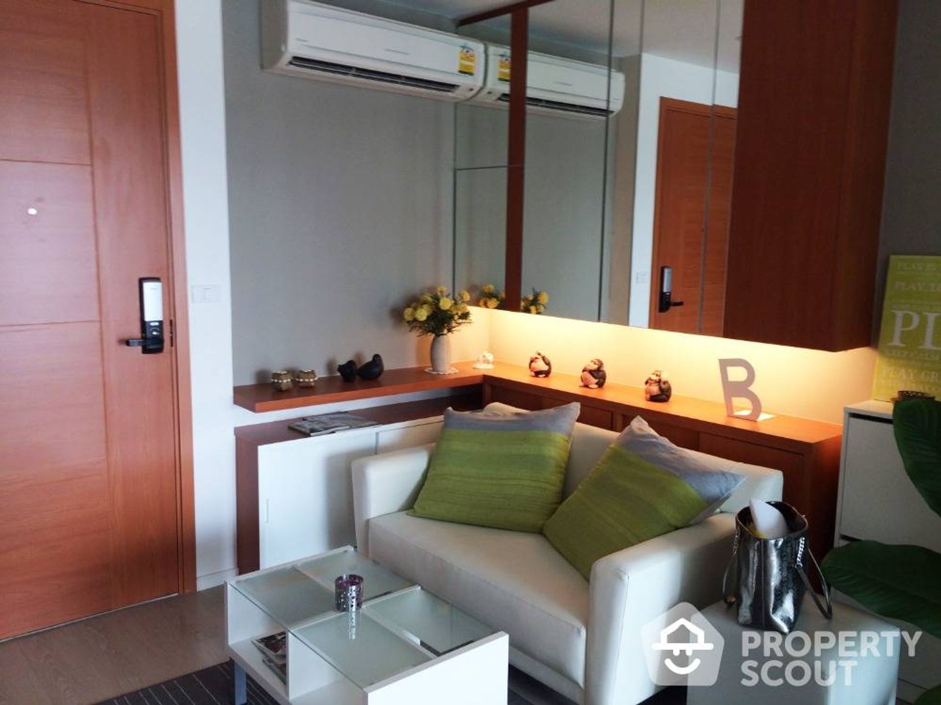 Condominium in Sathon, Krung Thep Maha Nakhon 12770851