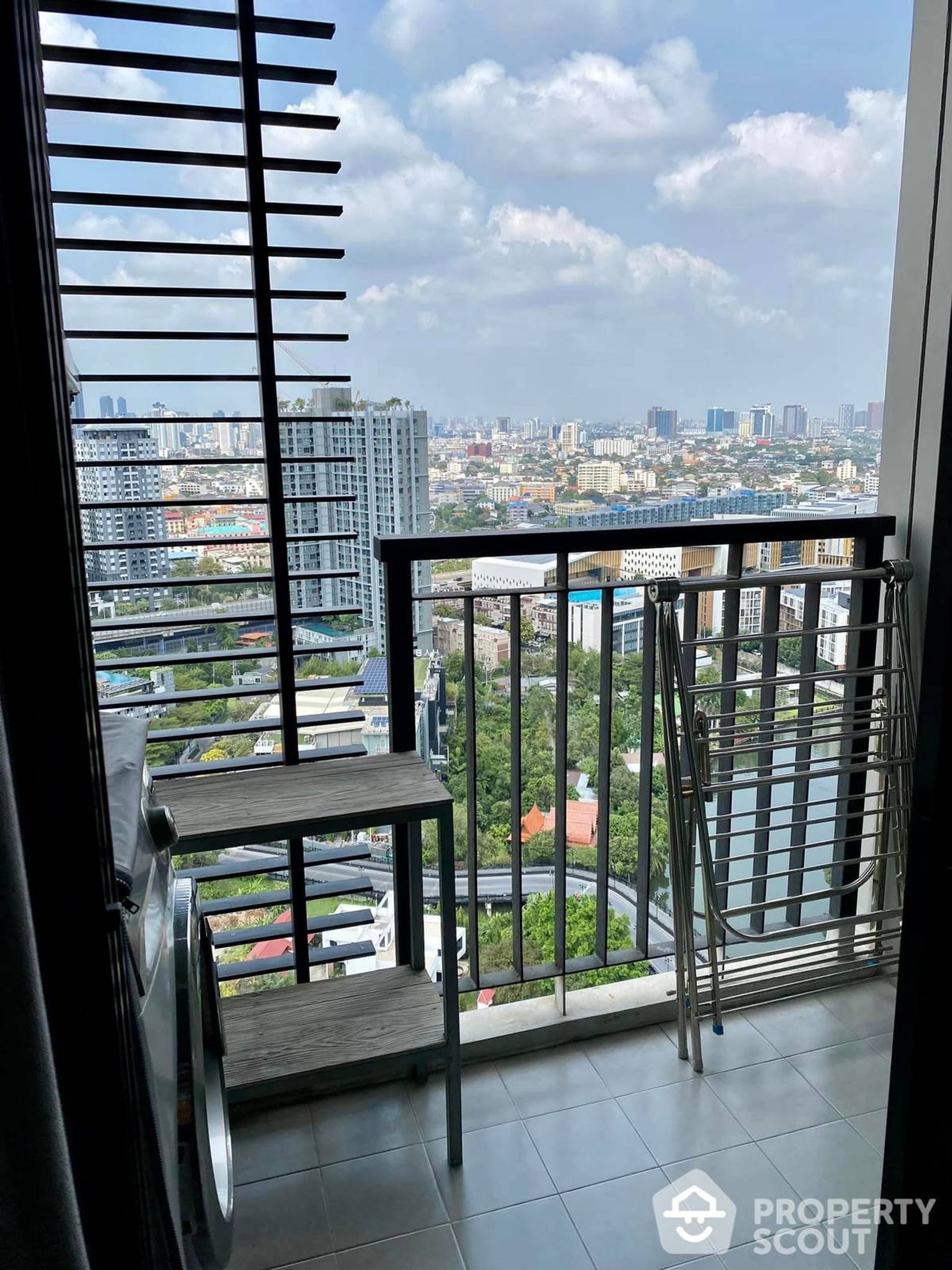 Condominio en Phra Khanong, Krung Thep Maha Nakhon 12770853