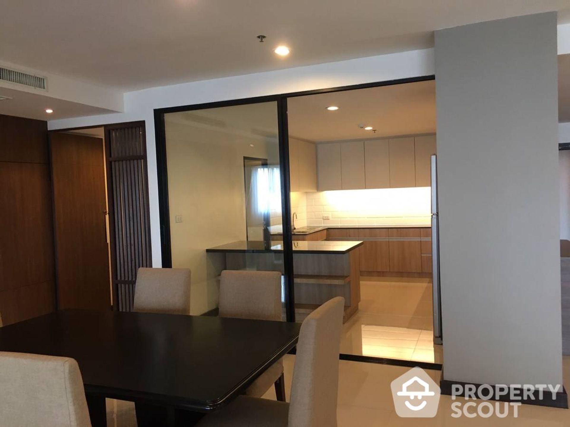 Condominium in , Krung Thep Maha Nakhon 12771031