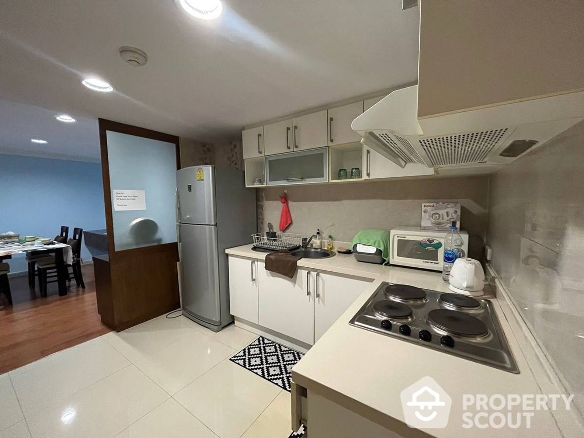 Condominium in Watthana, Krung Thep Maha Nakhon 12771134