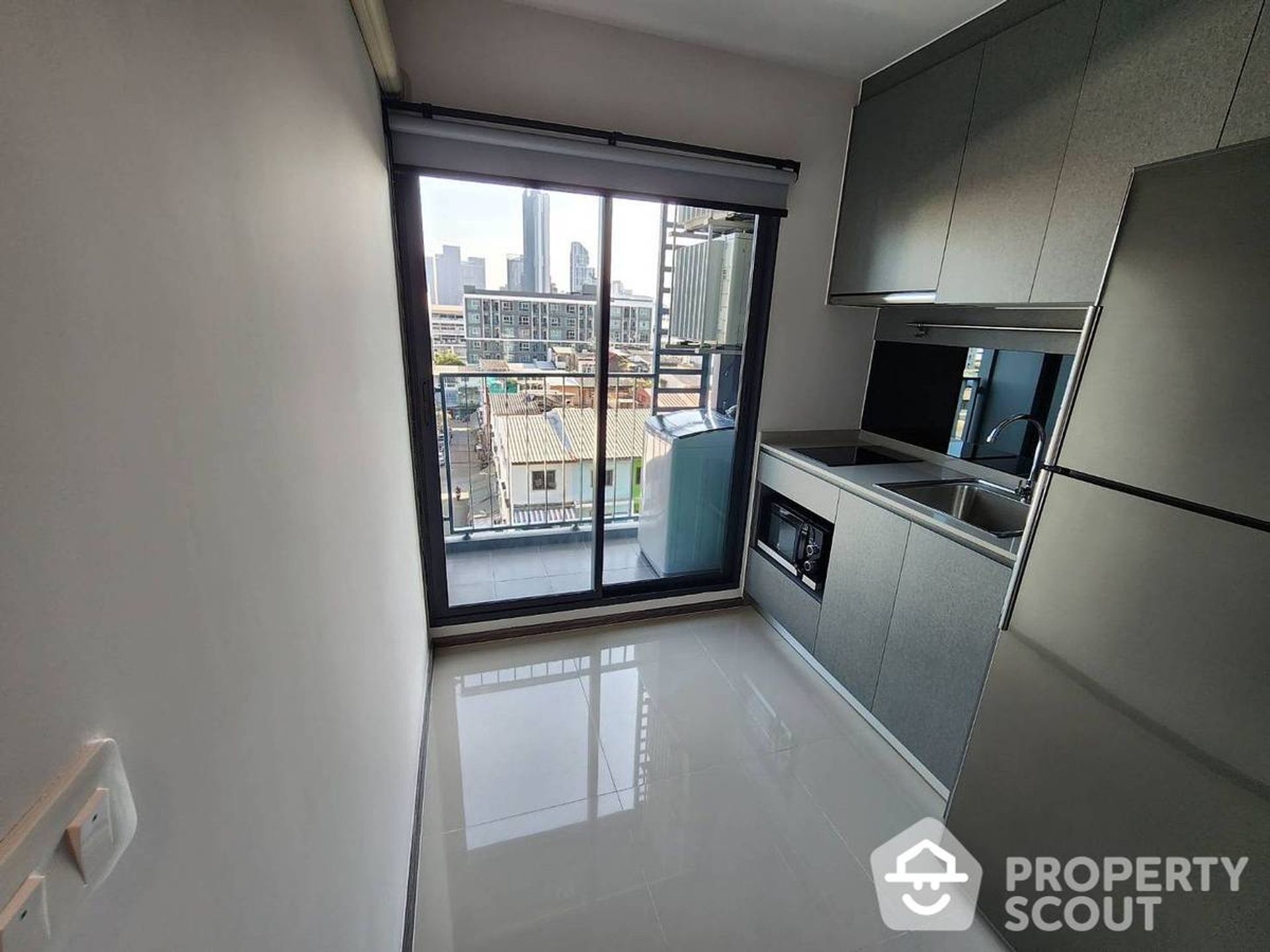 Condominium in Phra Khanong, Krung Thep Maha Nakhon 12771158