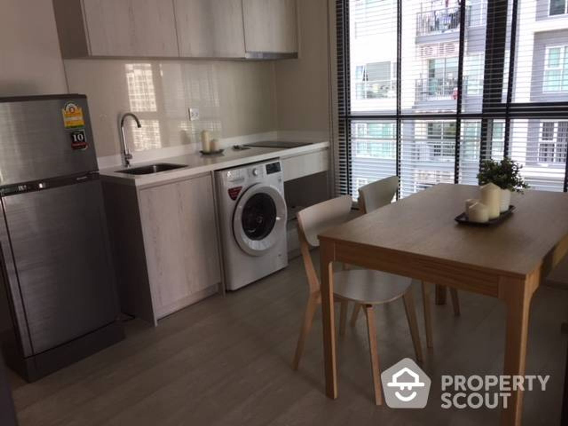 Condominium in Phra Khanong, Krung Thep Maha Nakhon 12771217