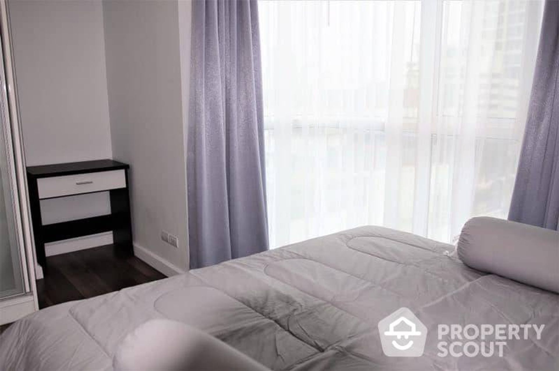 Condominium in Phra Khanong, Krung Thep Maha Nakhon 12771400