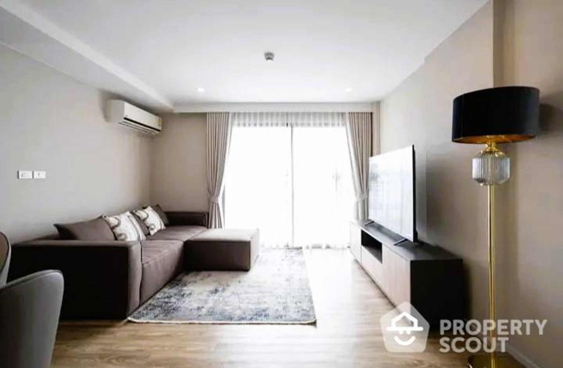 Condominium in Sathon, Krung Thep Maha Nakhon 12771417