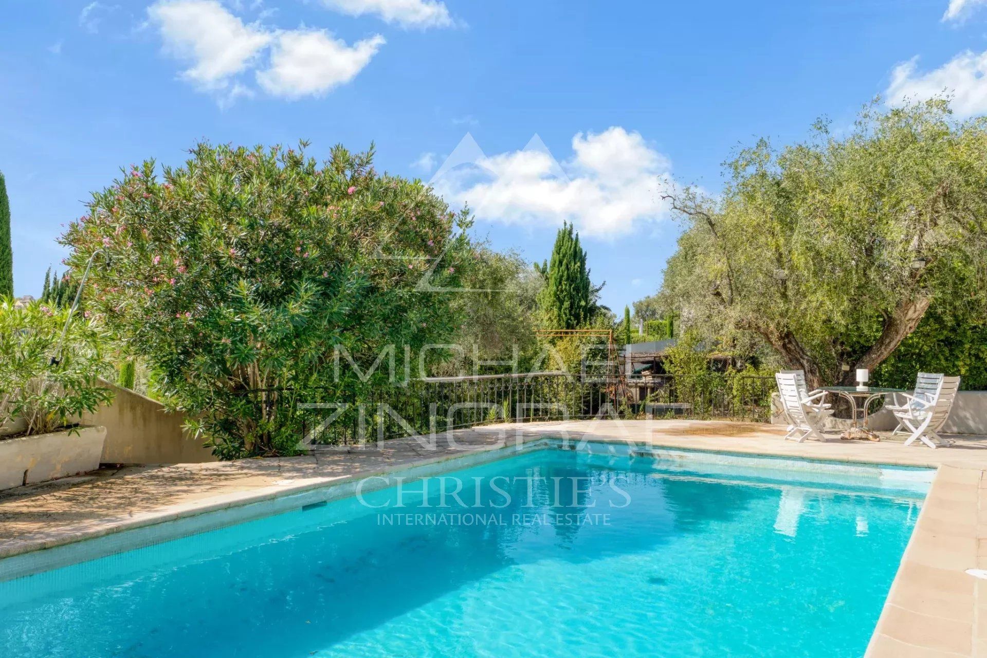 Hus i Mougins, Alpes-Maritimes 12772253