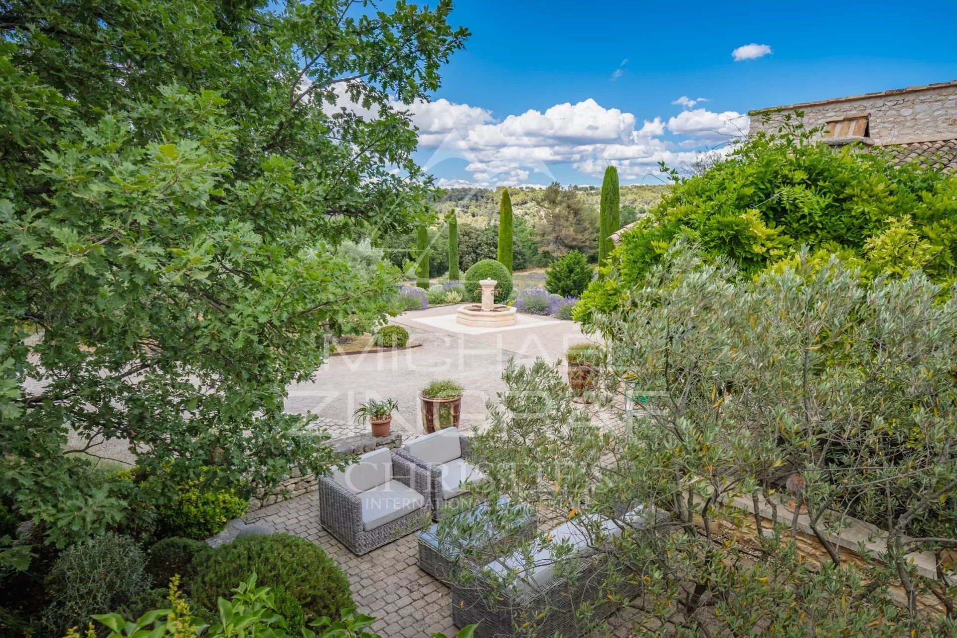 Huis in Menerbes, Provence-Alpes-Cote d'Azur 12772268