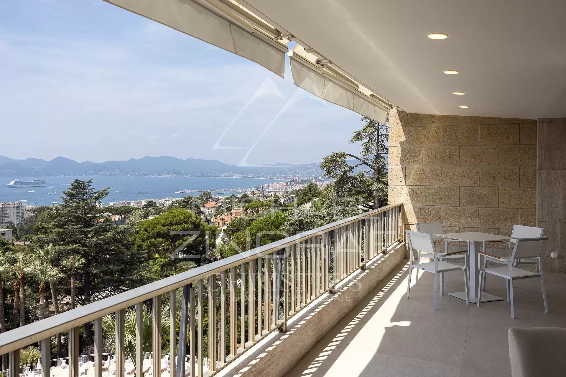 קוֹנדוֹמִינִיוֹן ב Cannes, Alpes-Maritimes 12772274