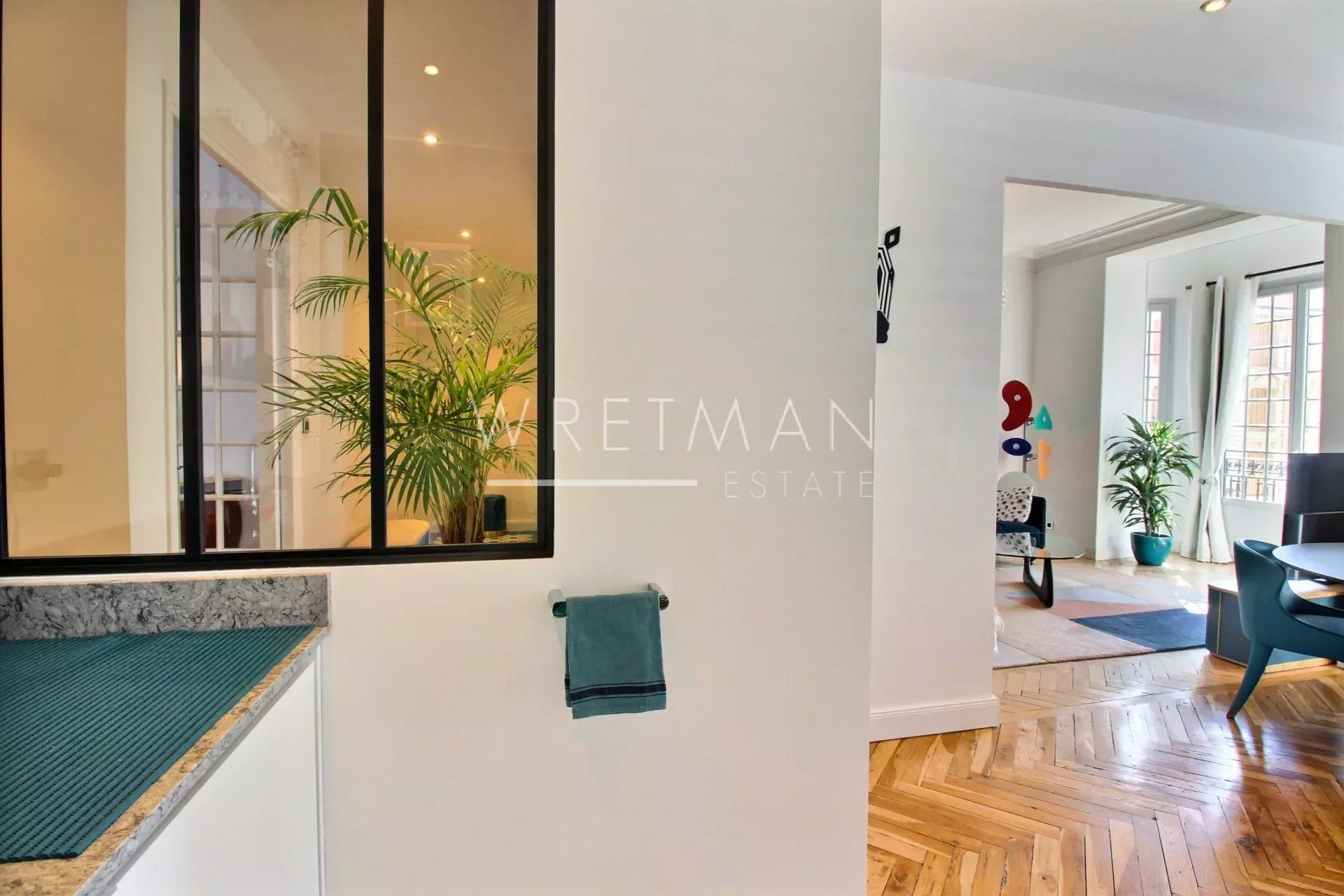 Condominium in Nice, Alpes-Maritimes 12772311