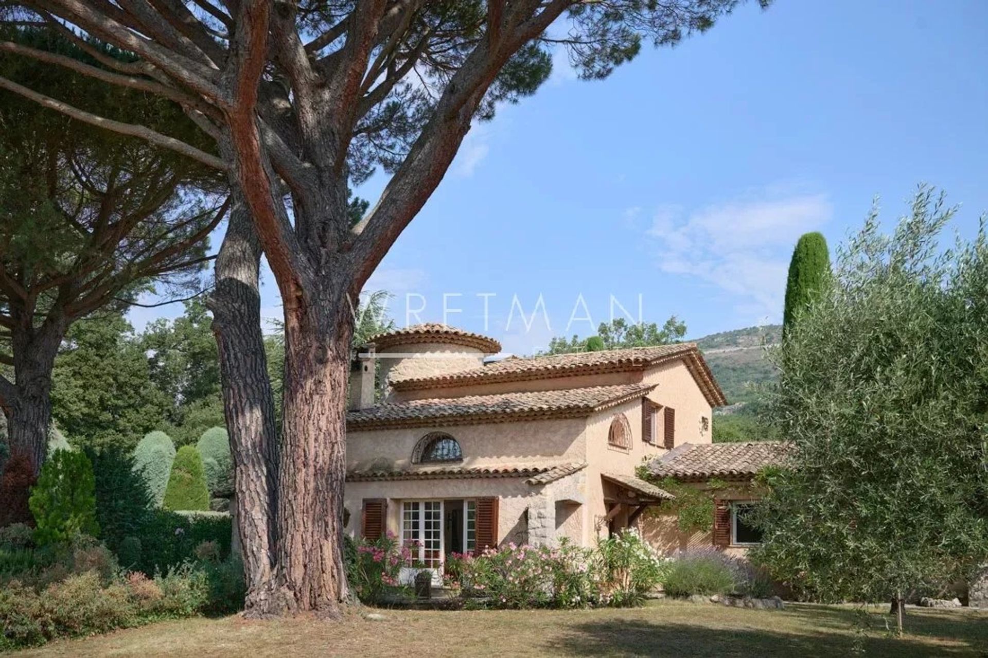 Casa nel Saint-Vallier-de-Thiey, Alpes-Maritimes 12772337