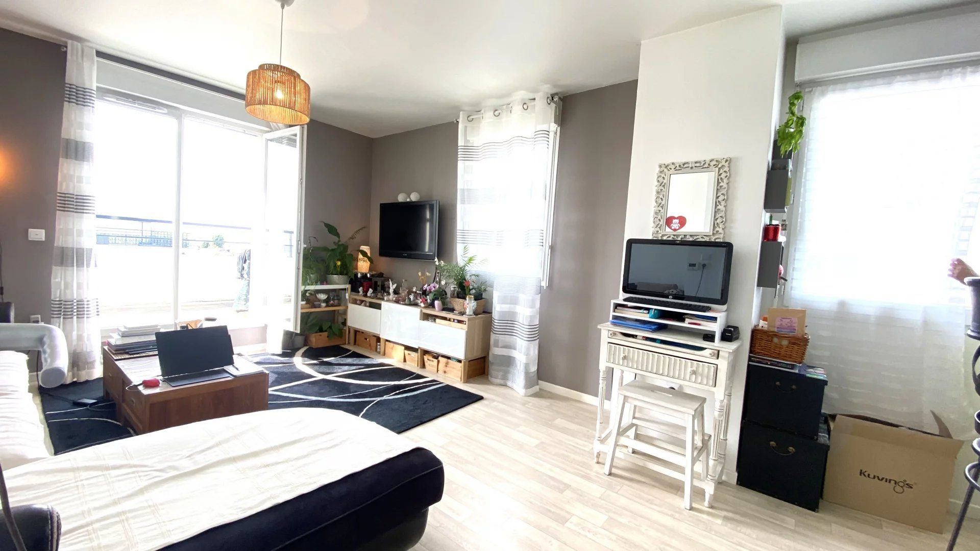 Condominium in Trappes, Ile-de-France 12772434