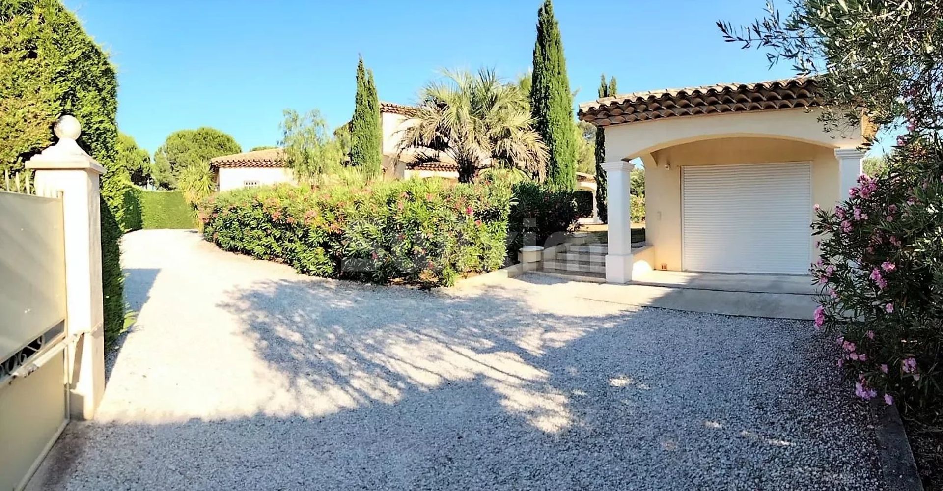 Hus i Grimaud, Provence-Alpes-Cote d'Azur 12772472