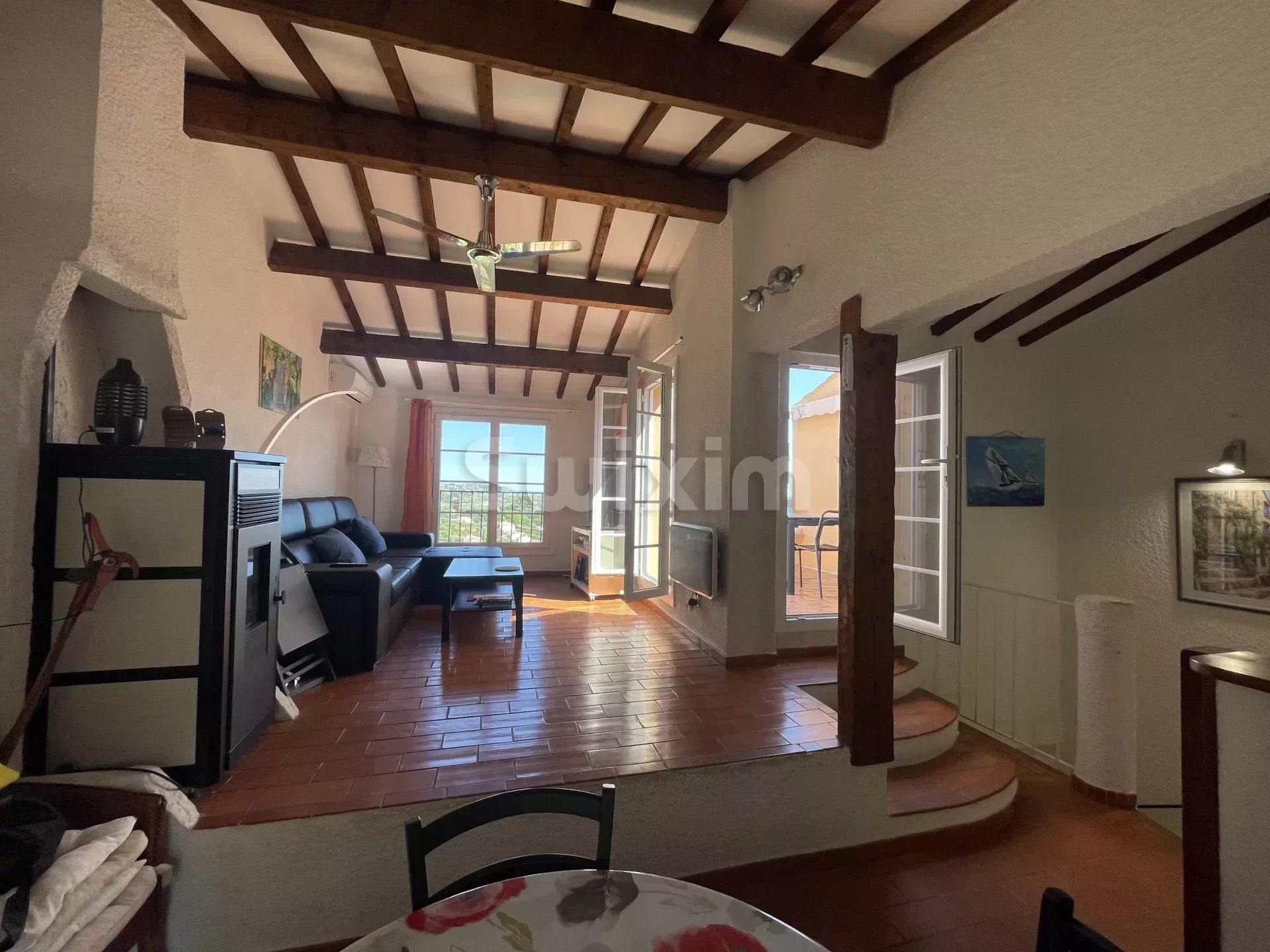 Flere hus i Figueurolles, Provence-Alpes-Cote d'Azur 12772639