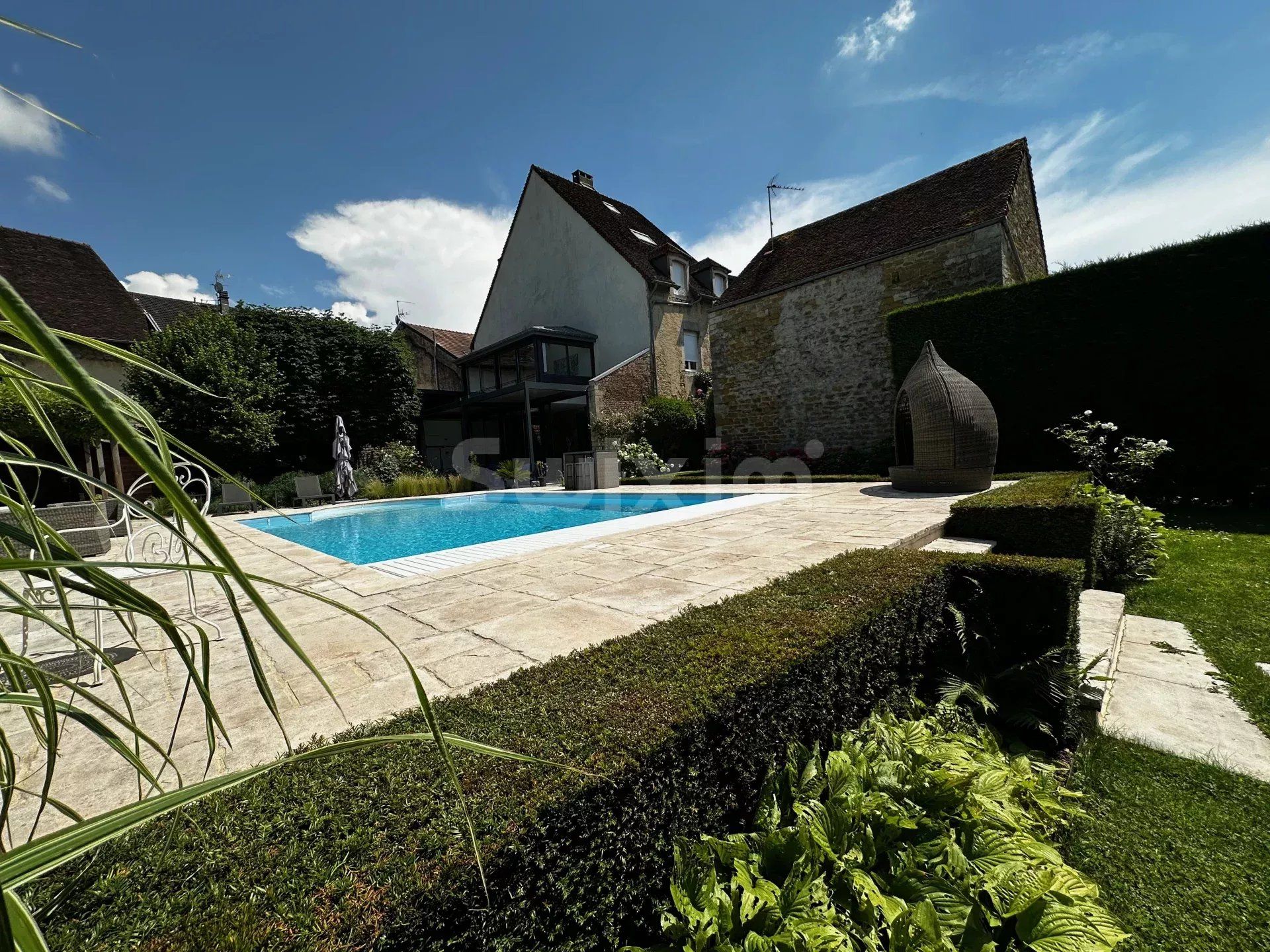 Casa nel Lons-le-Saunier, Borgogna-Franca Contea 12772881