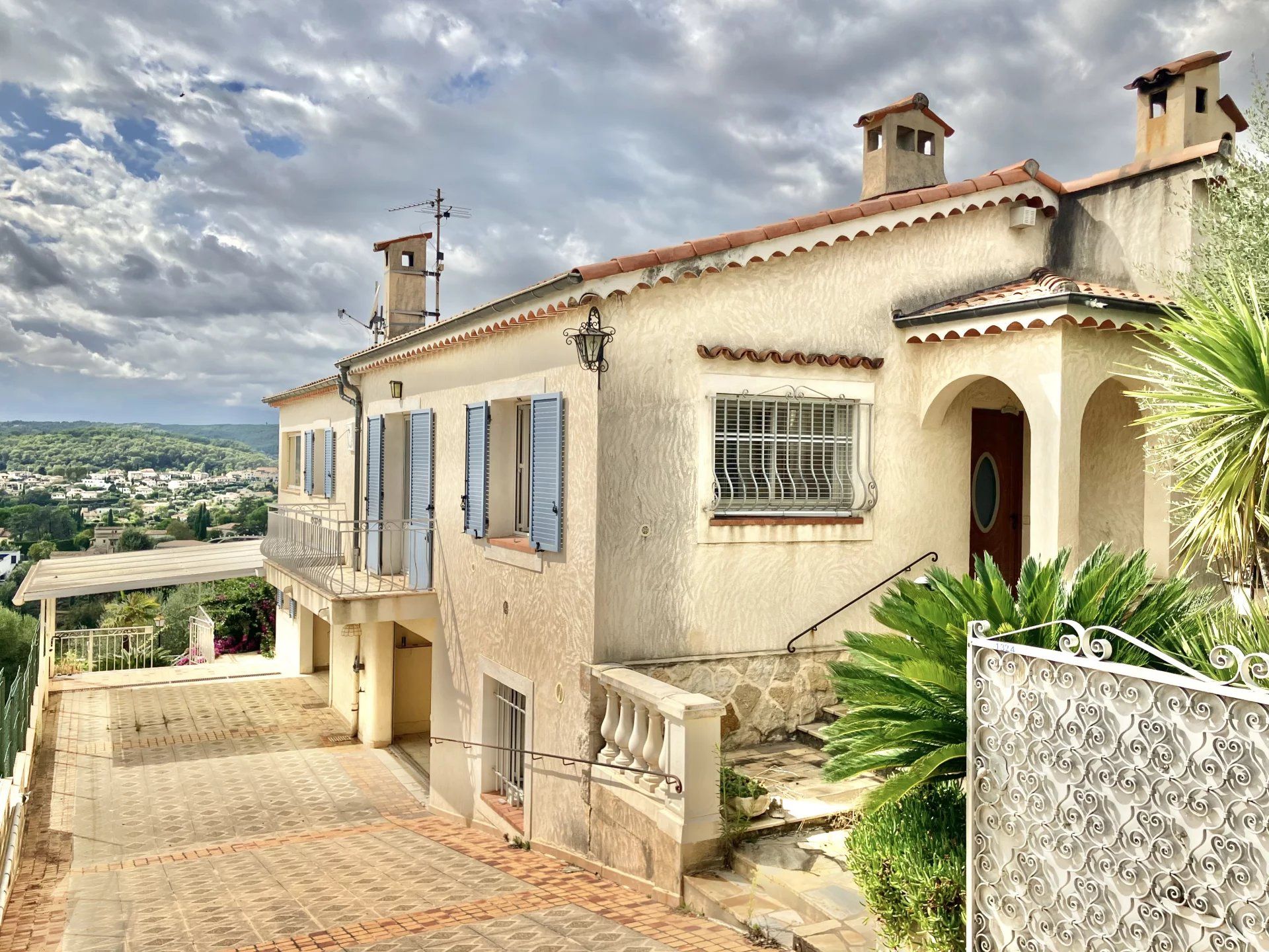 집 에 Saint-Paul-de-Vence, Alpes-Maritimes 12772900