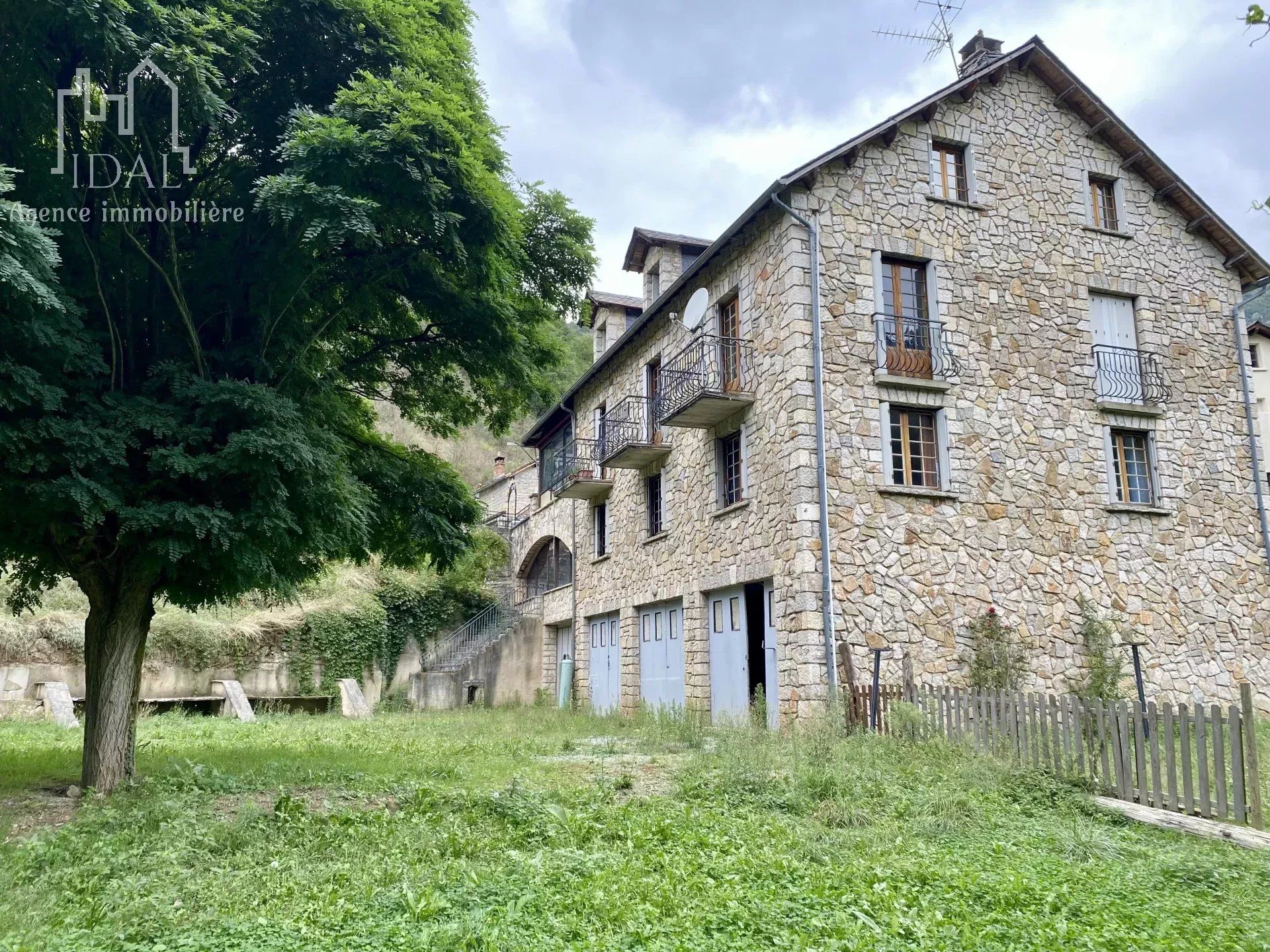 व्यावसायिक में Les Vignes, Lozère 12772936