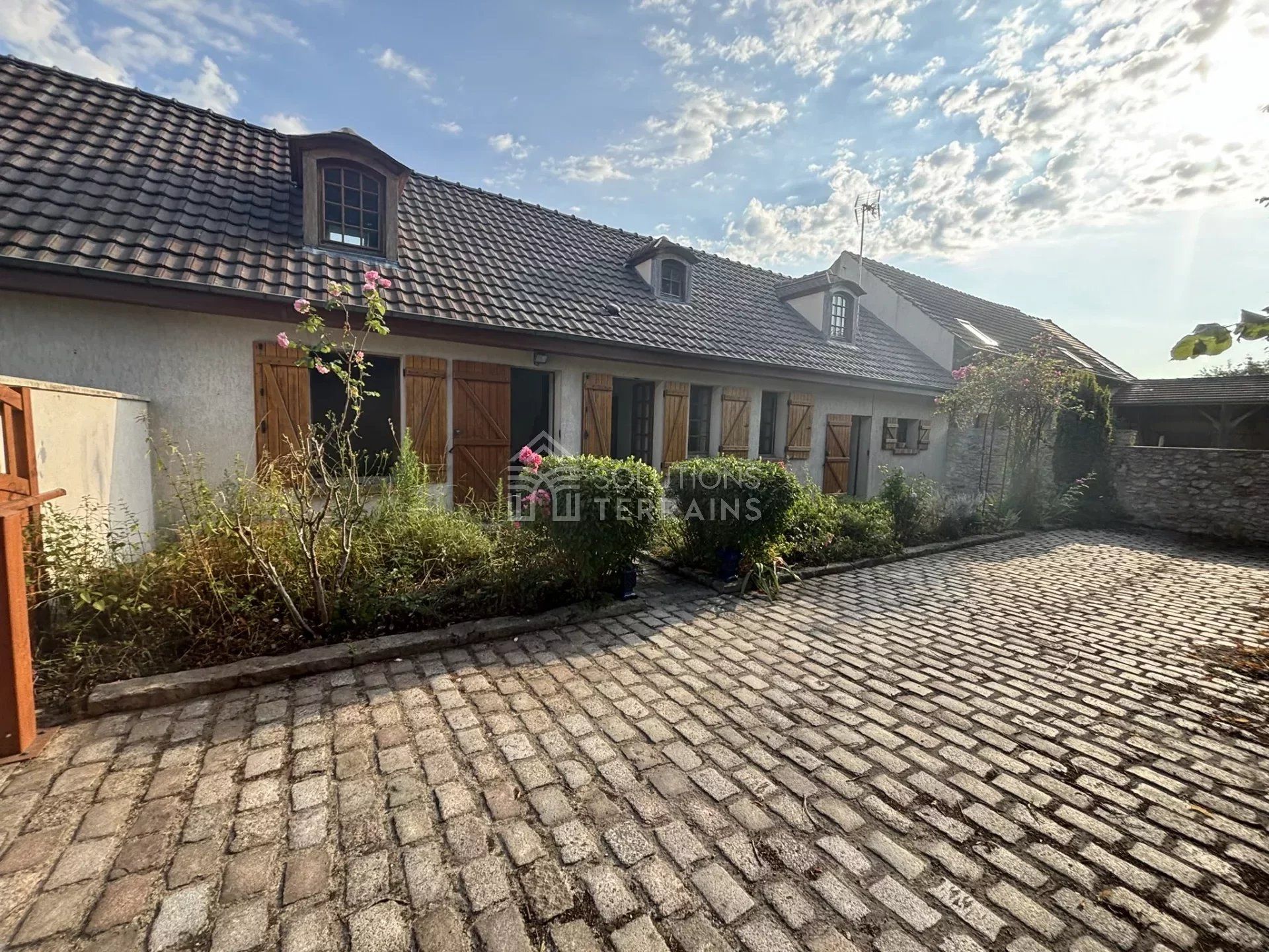 Residential in Garancières, Yvelines 12772952