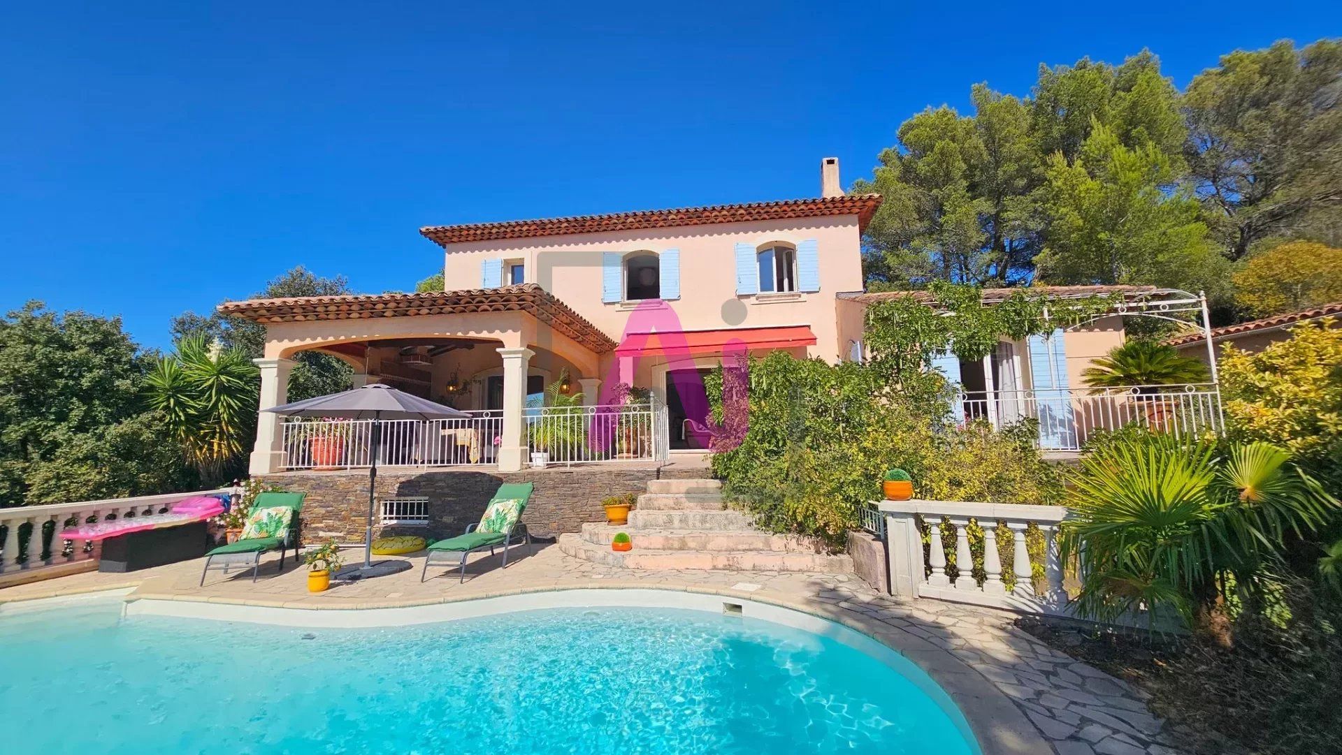 loger dans Pierrefeu-du-Var, Provence-Alpes-Cote d'Azur 12773143