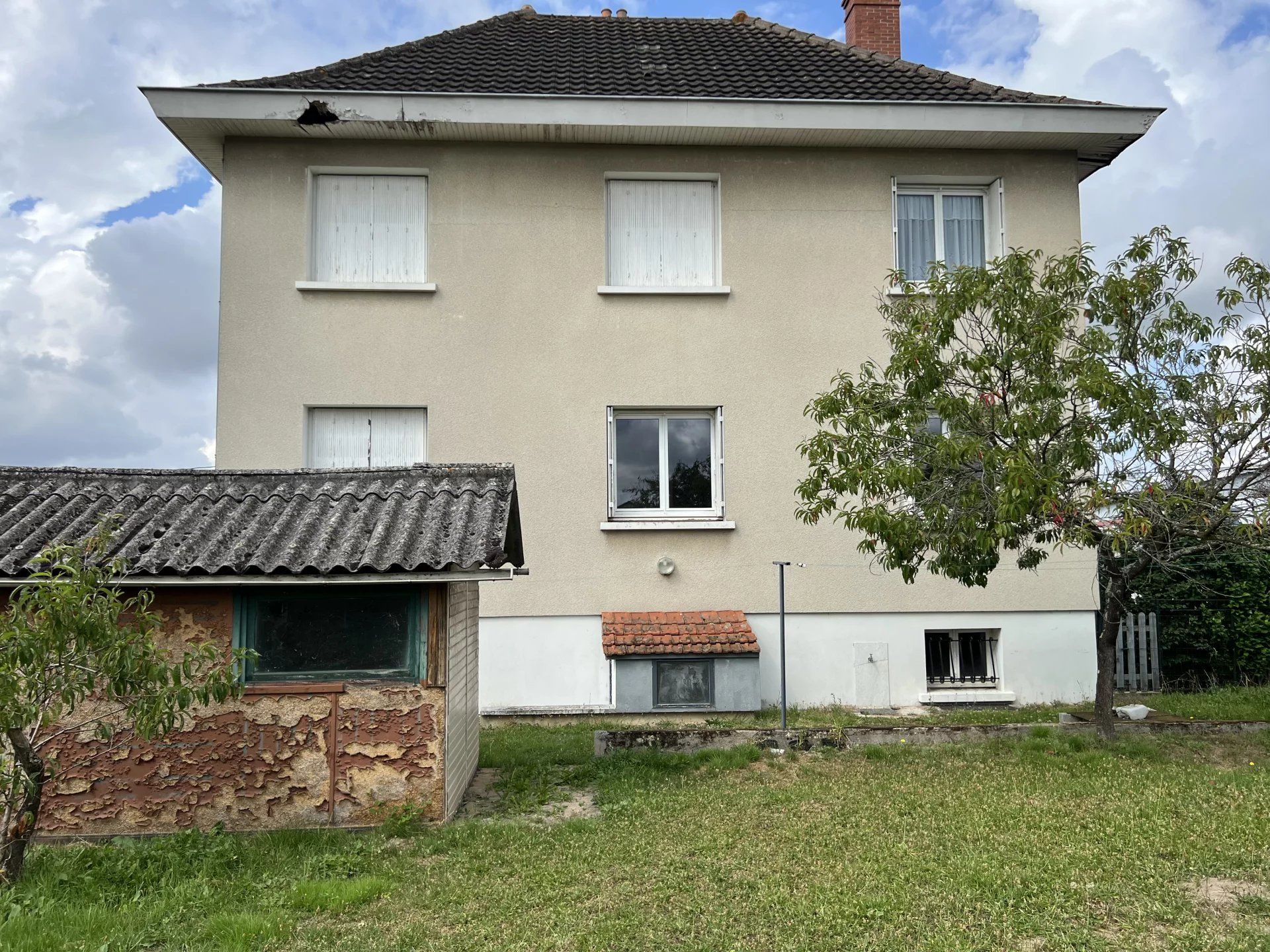 casa no Bourbon-Lancy, Saône-et-Loire 12773199