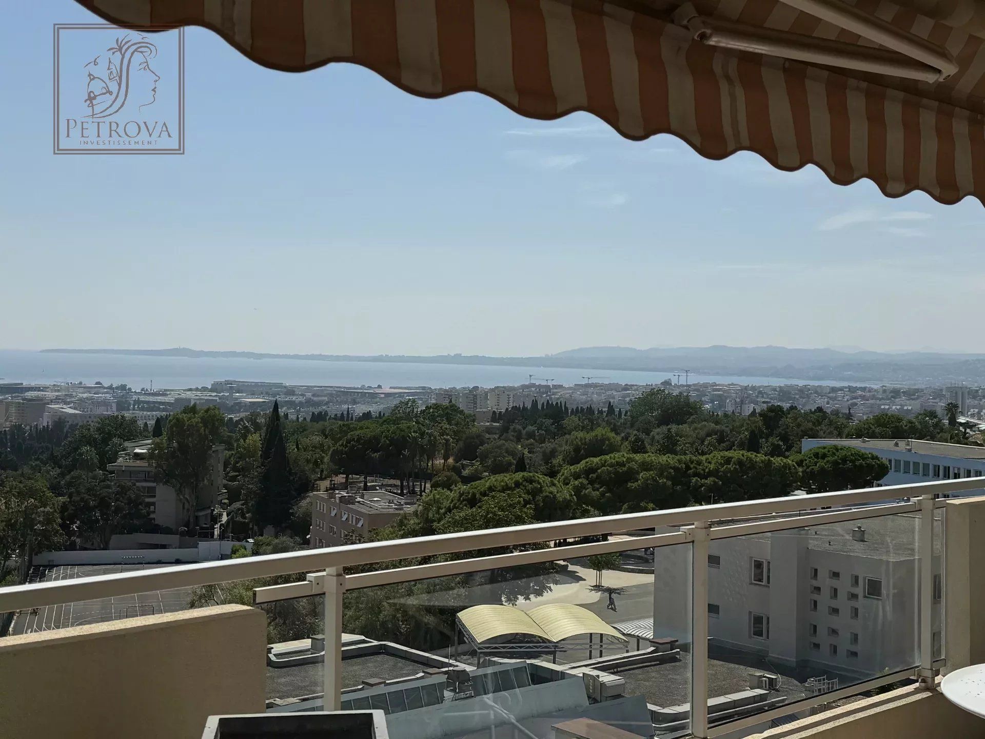 Condominium in La Californie, Provence-Alpes-Cote d'Azur 12773233