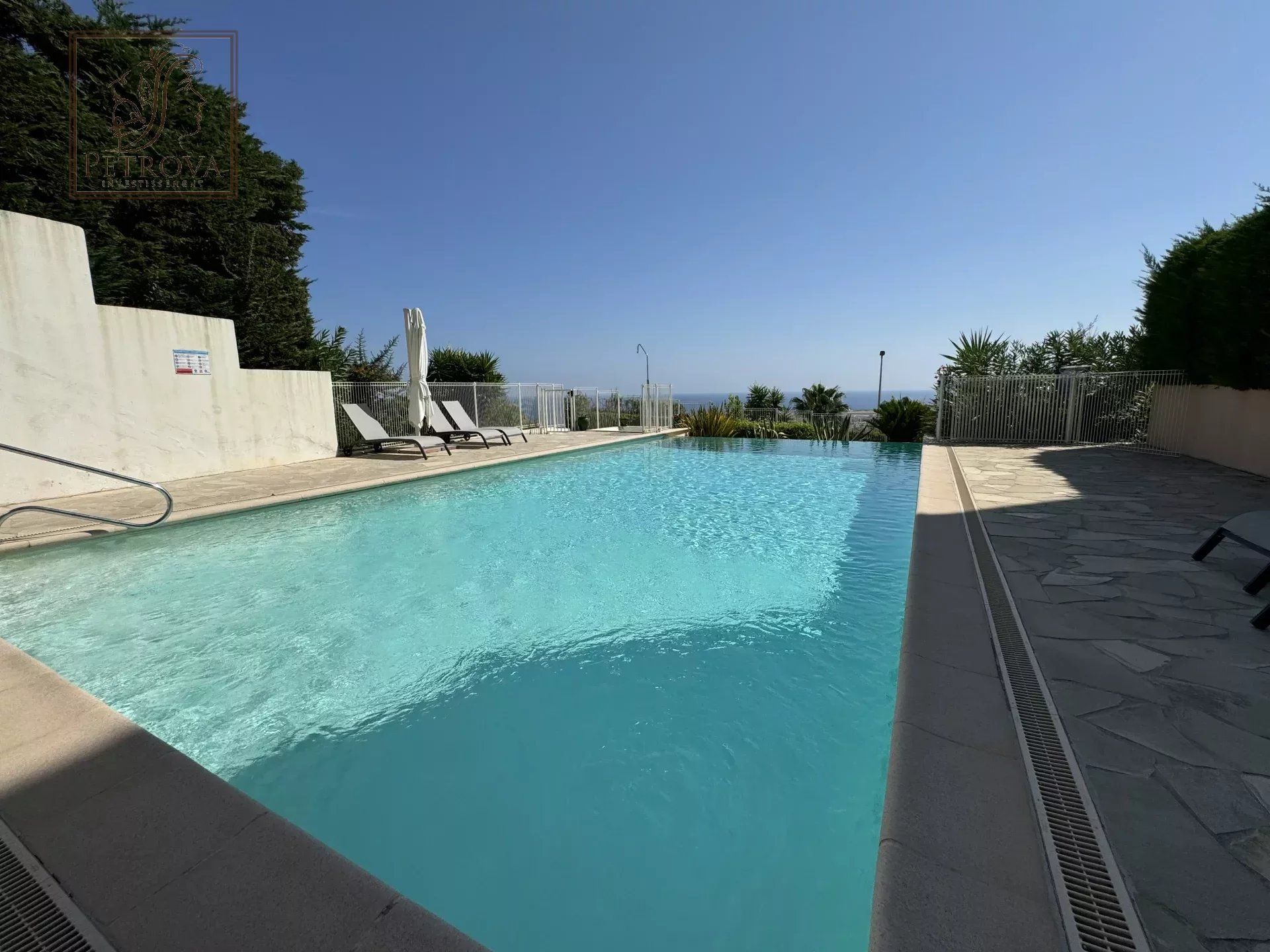 Condominium in La Californie, Provence-Alpes-Cote d'Azur 12773233