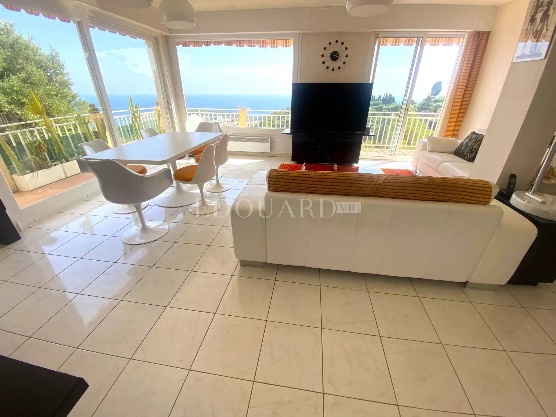 Condominio en Roquebrune-Cap-Martin, Alpes-Maritimes 12773320