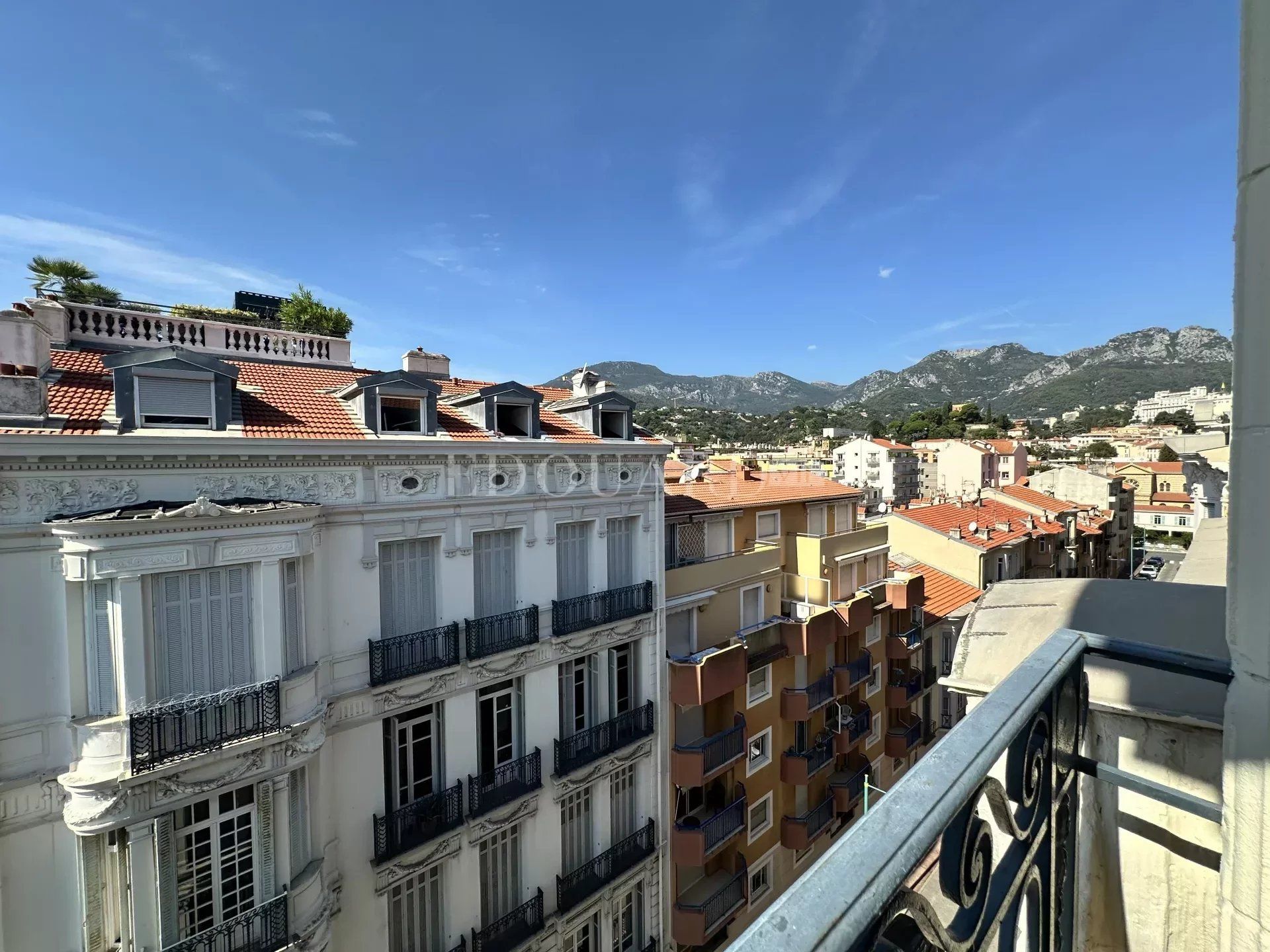 Квартира в Menton, Alpes-Maritimes 12773331