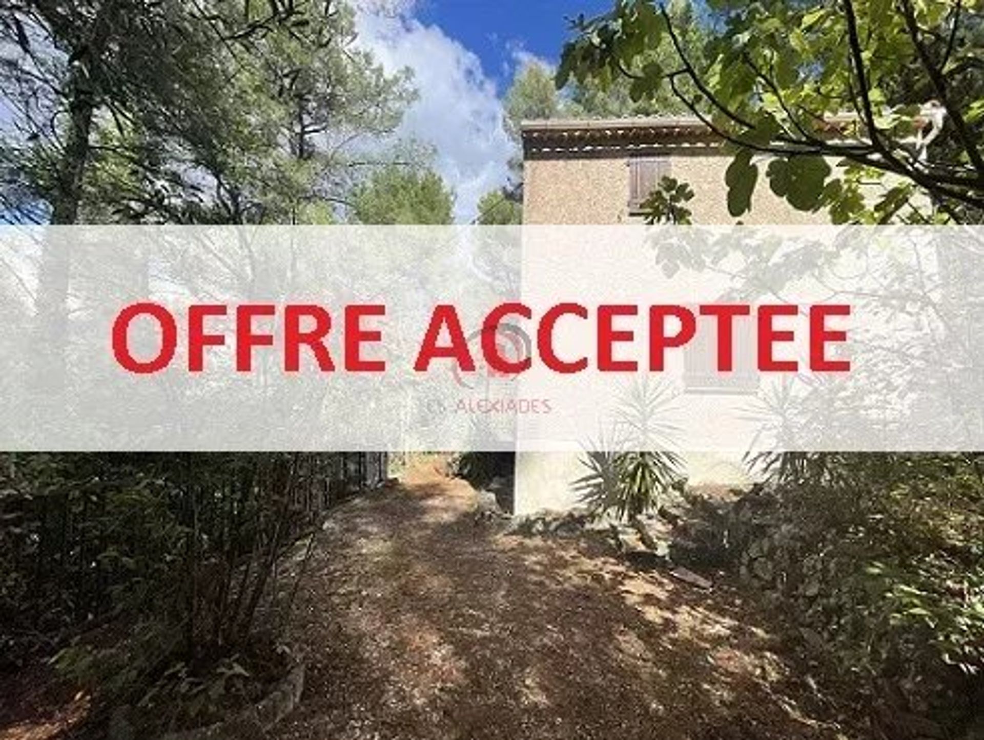 House in Evenos, Provence-Alpes-Cote d'Azur 12773474