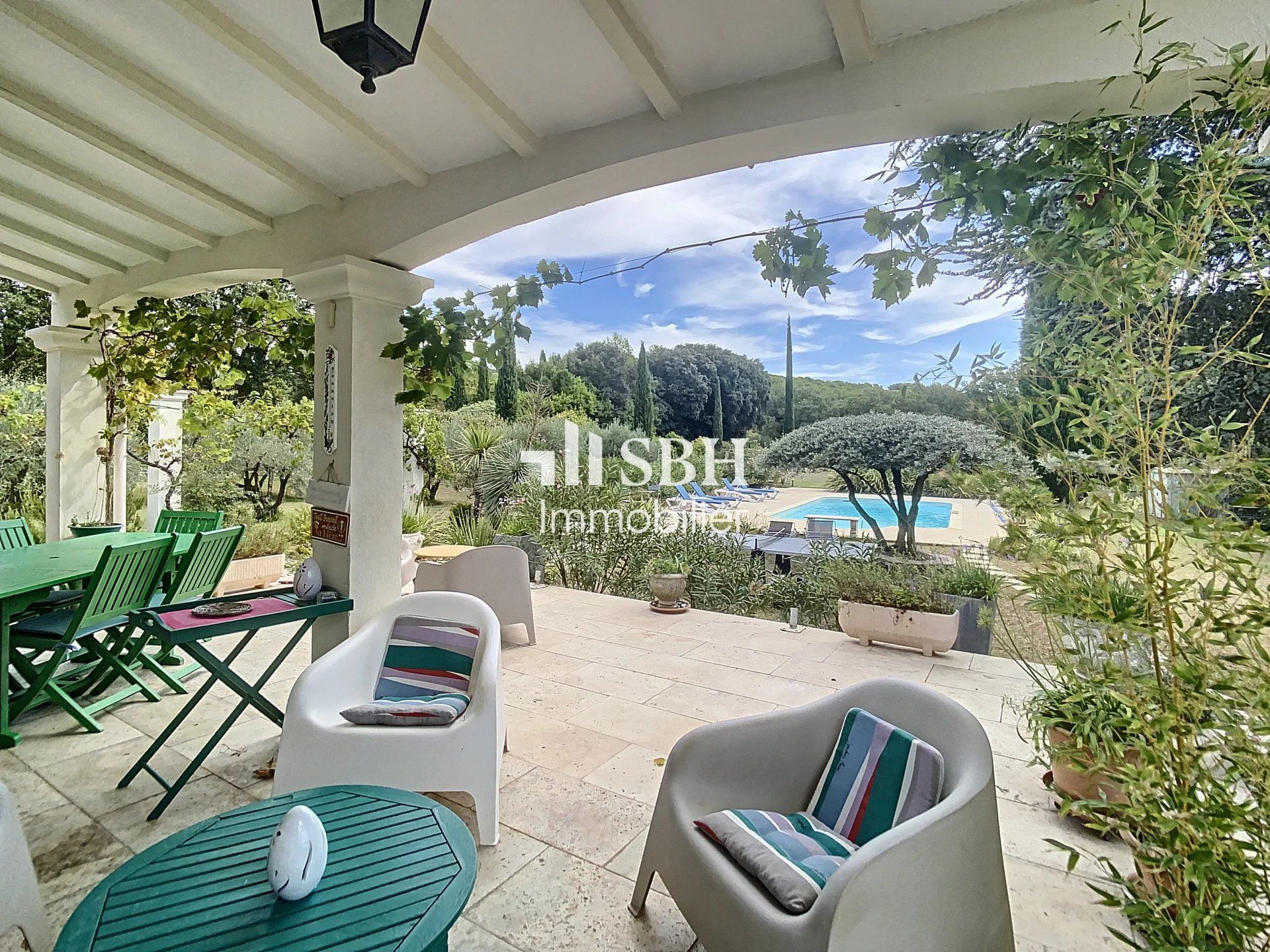 Hus i L'Isle-sur-la-Sorgue, Vaucluse 12773633