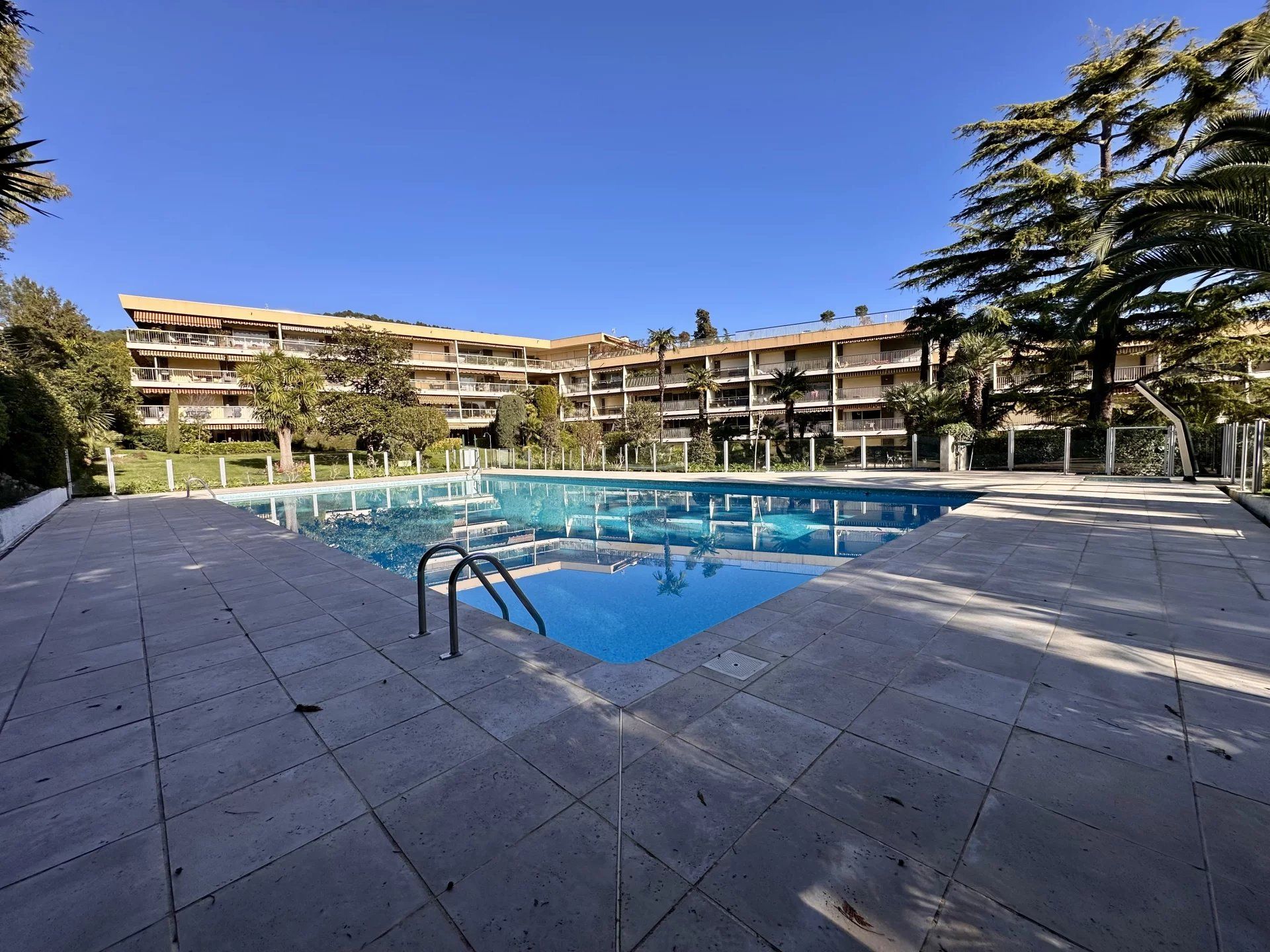 سكني في Cannes, Alpes-Maritimes 12773661