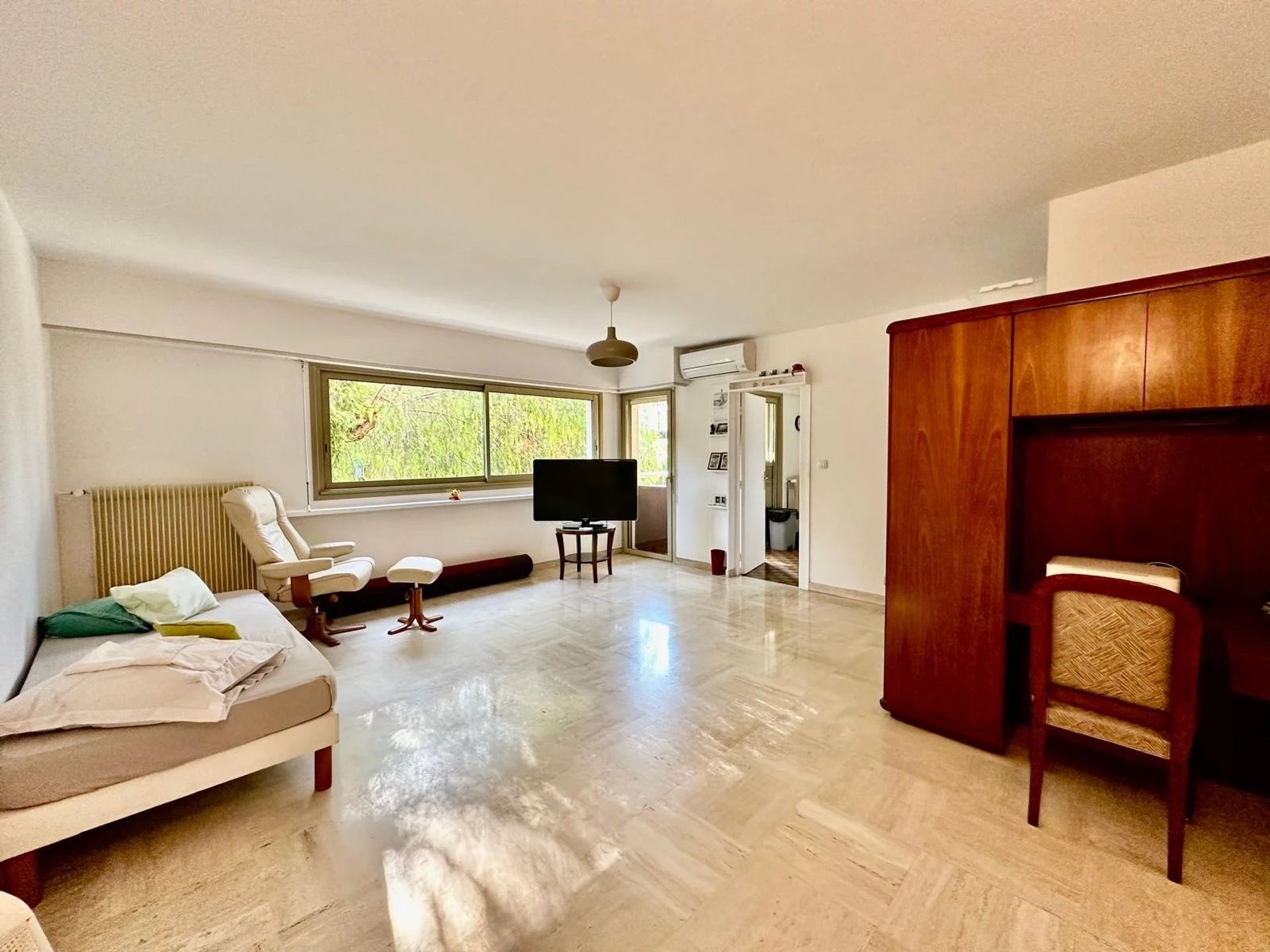 Osakehuoneisto sisään Cannes, Provence-Alpes-Cote d'Azur 12773661