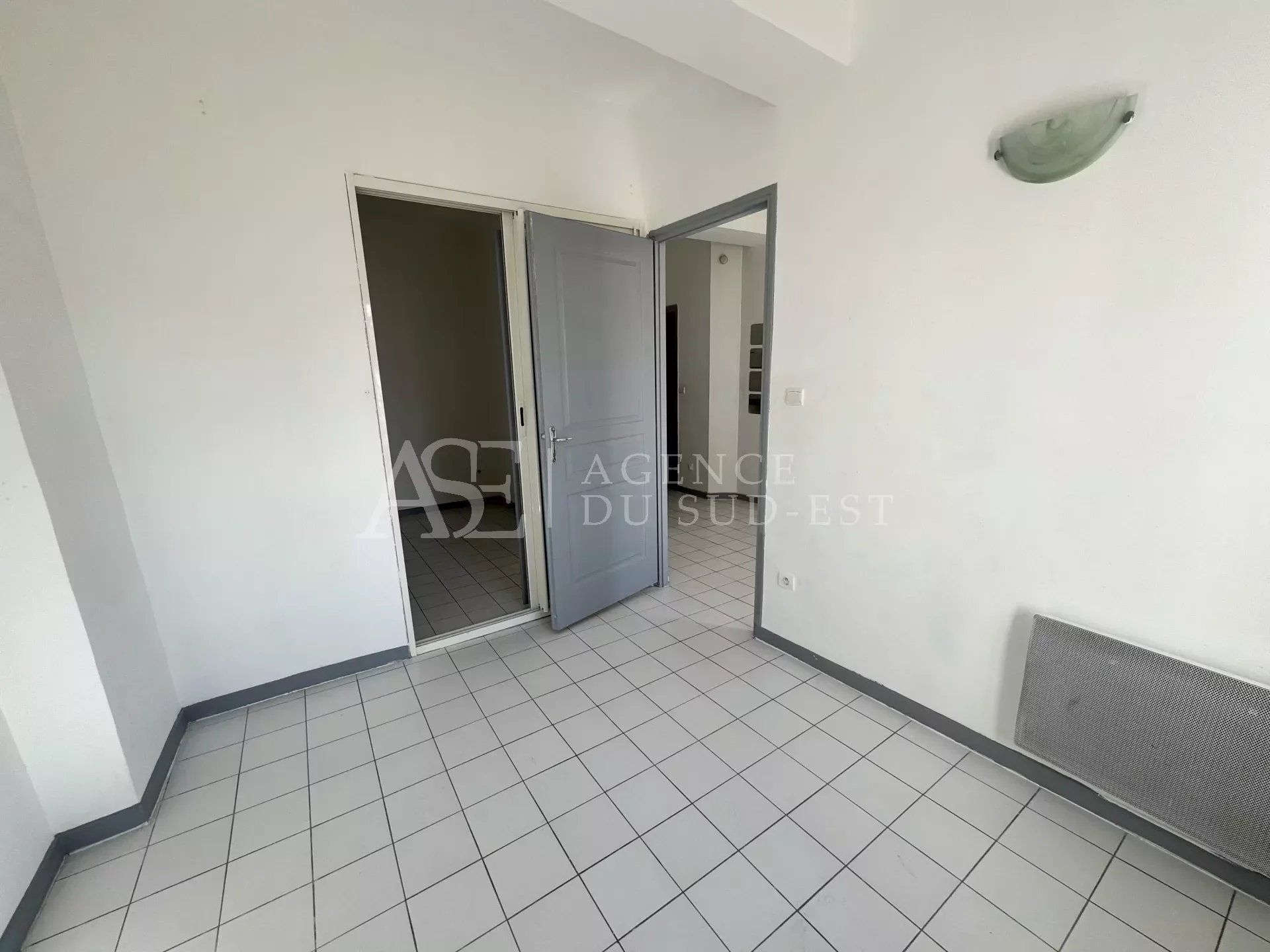 Osakehuoneisto sisään Aix-en-Provence, Provence-Alpes-Cote d'Azur 12773683