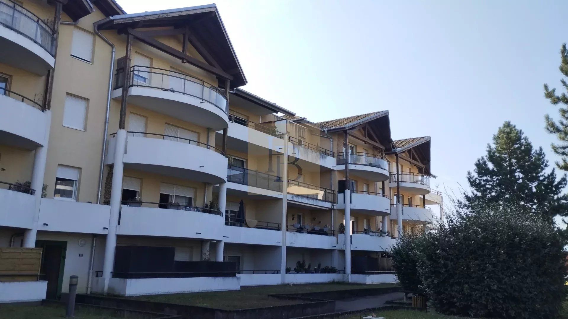 Condominium in Annemasse, Haute-Savoie 12773767