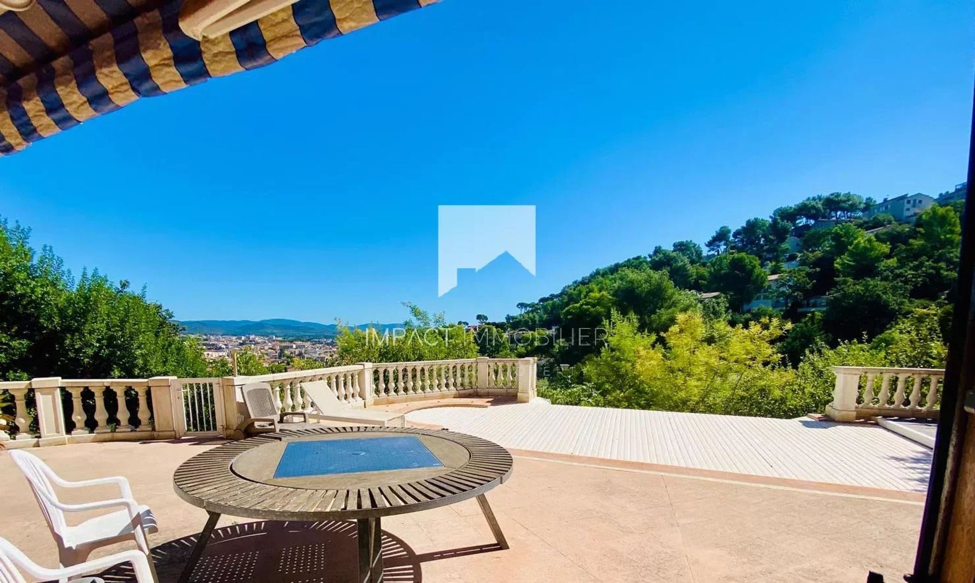 Huis in Les Salins d'Hyères, Provence-Alpes-Côte d'Azur 12773809