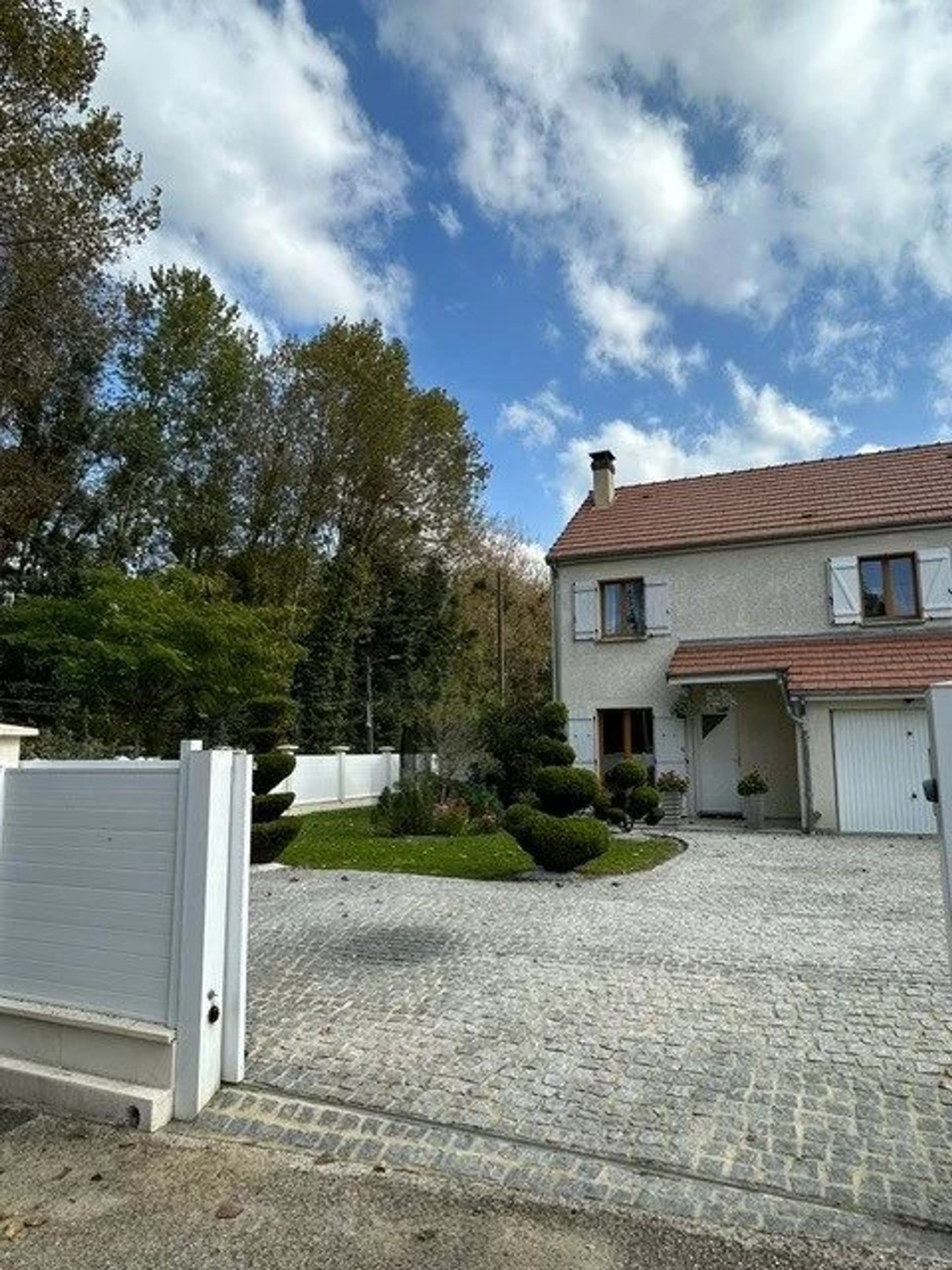 Hus i Breuillet, Essonne 12773966