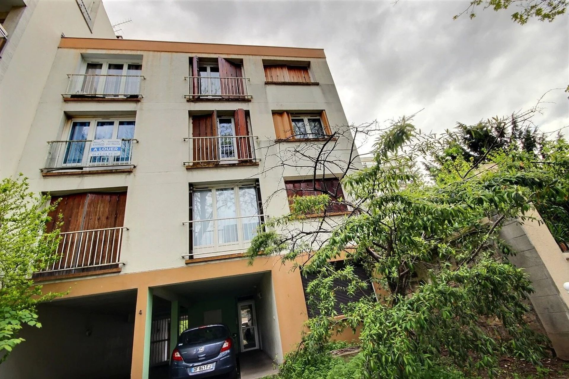 公寓 在 Courbevoie, Hauts-de-Seine 12774062