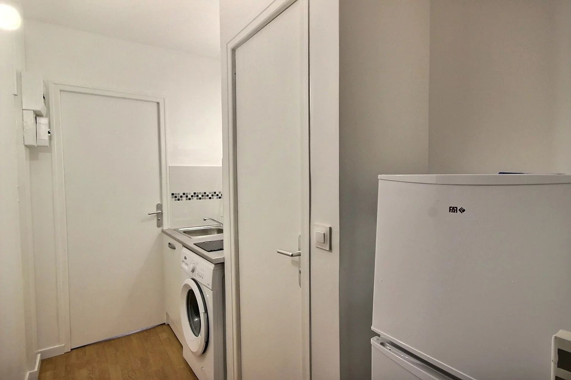 Кондоминиум в Courbevoie, Hauts-de-Seine 12774062